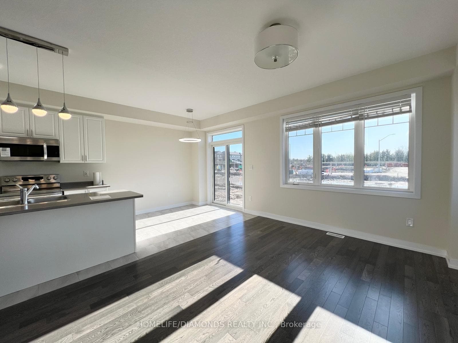 32 LEMON Avenue photo 3