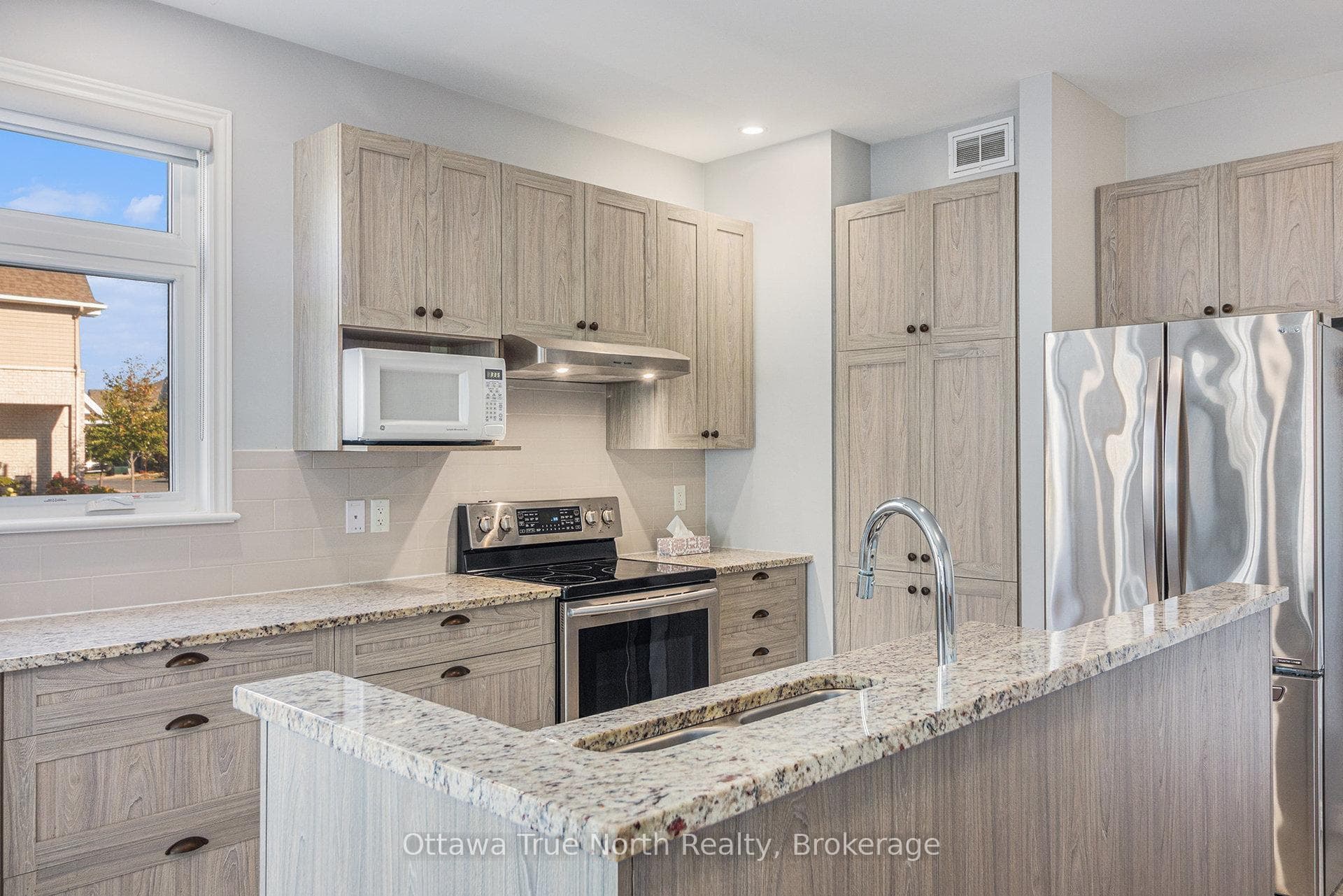 271 Brambling Way photo 6