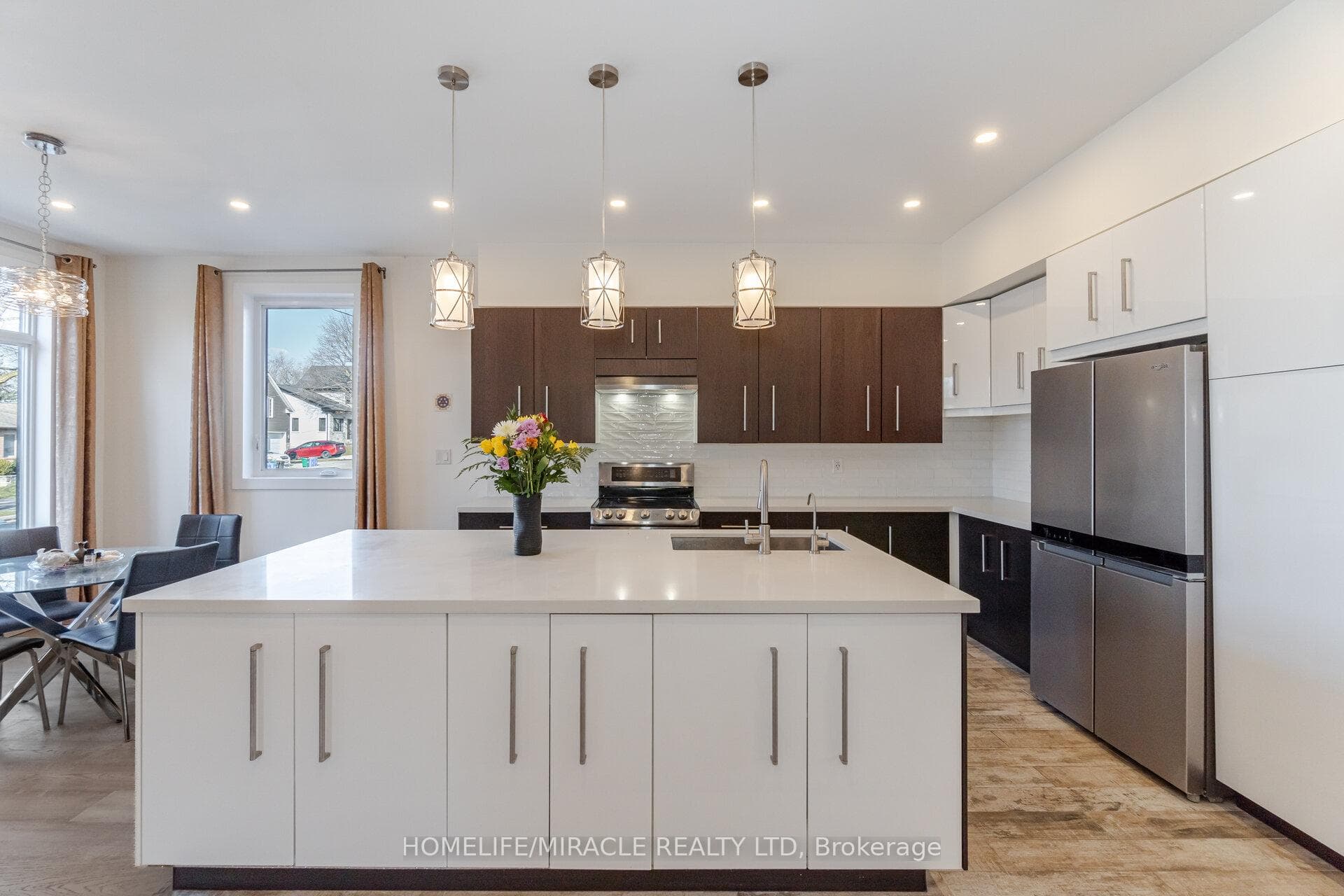 133 Roxborough Road photo 9