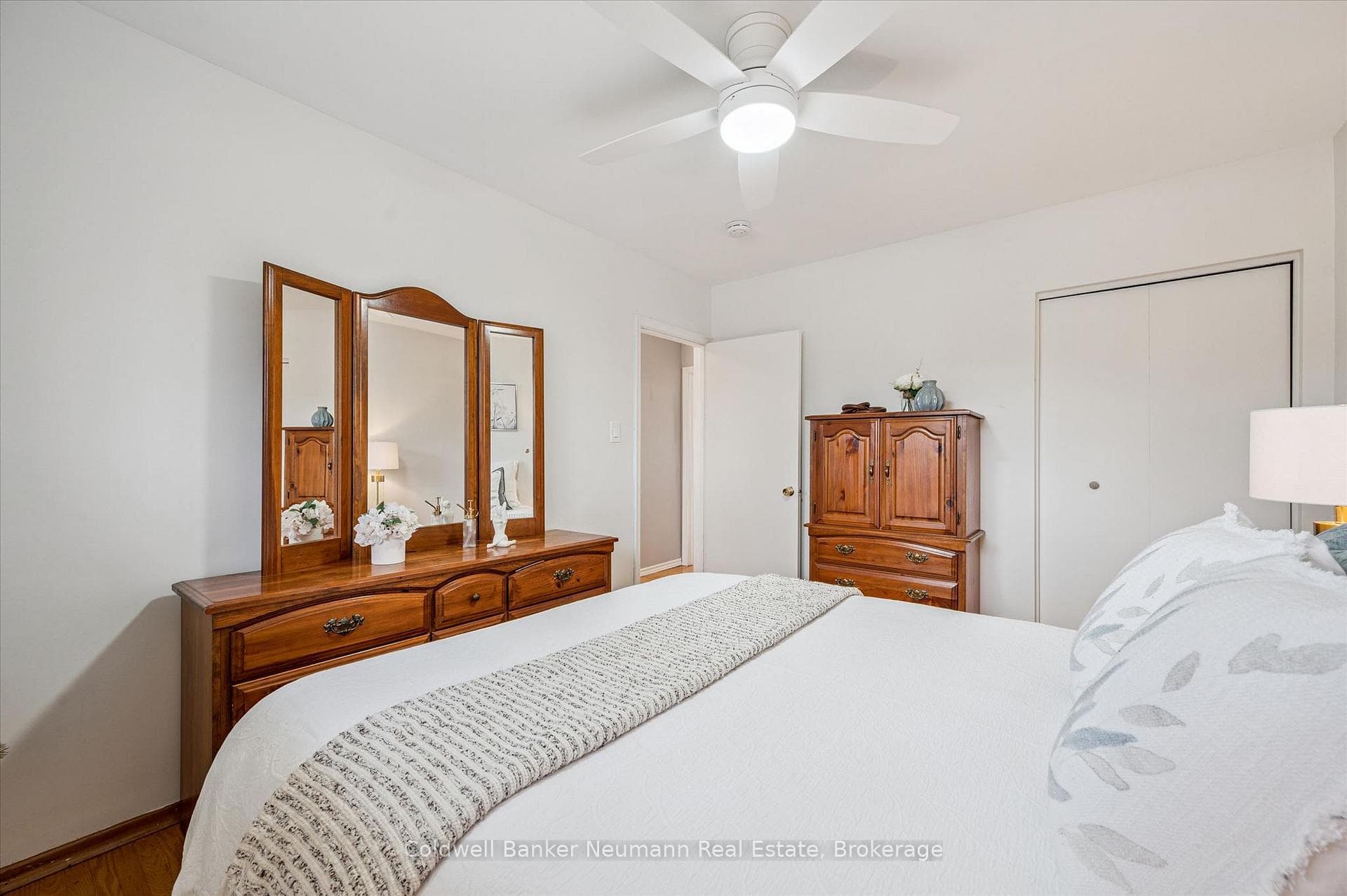 32 Sleeman Avenue photo 15