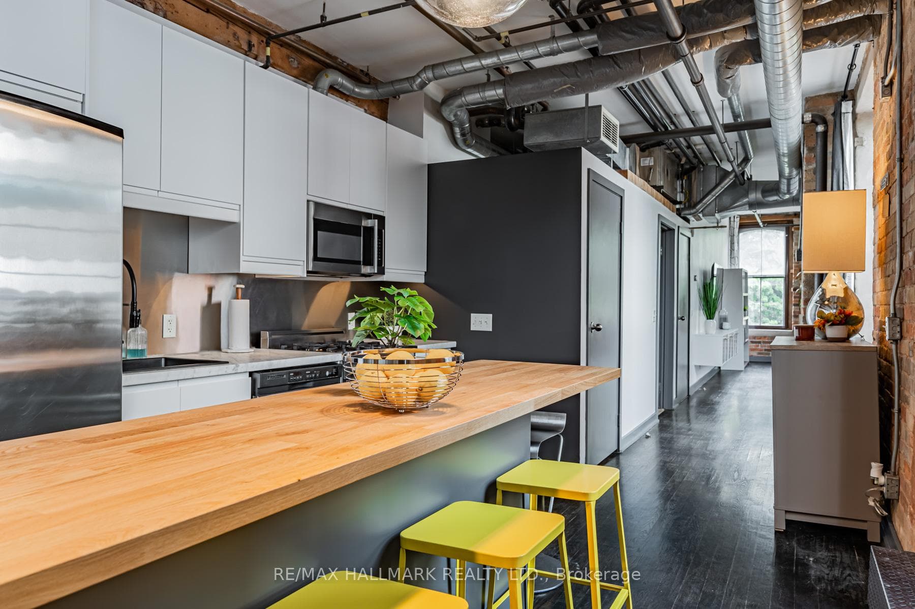 189 Queen Street Unit 6 photo 5