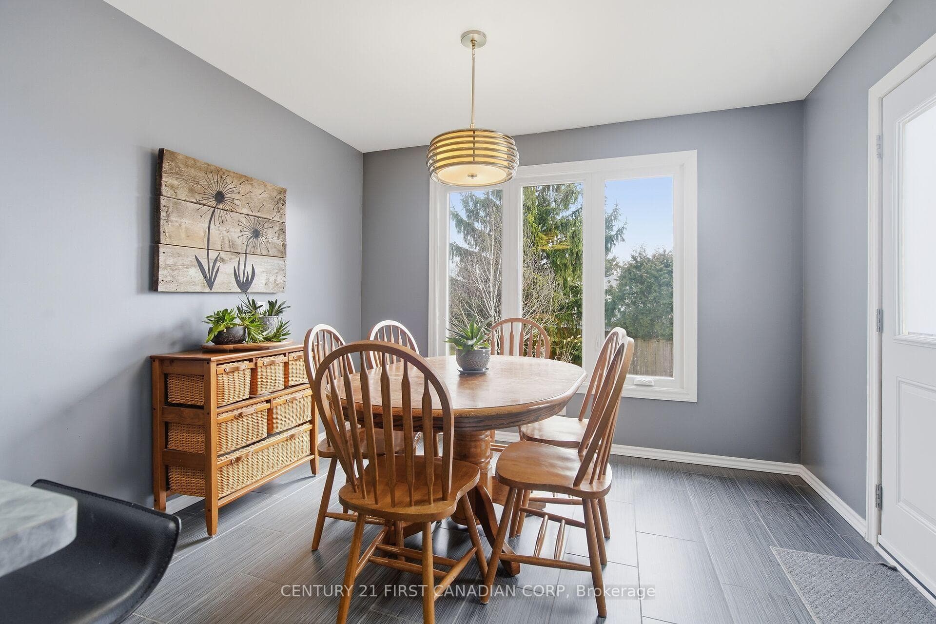 87 Grieve Place photo 11