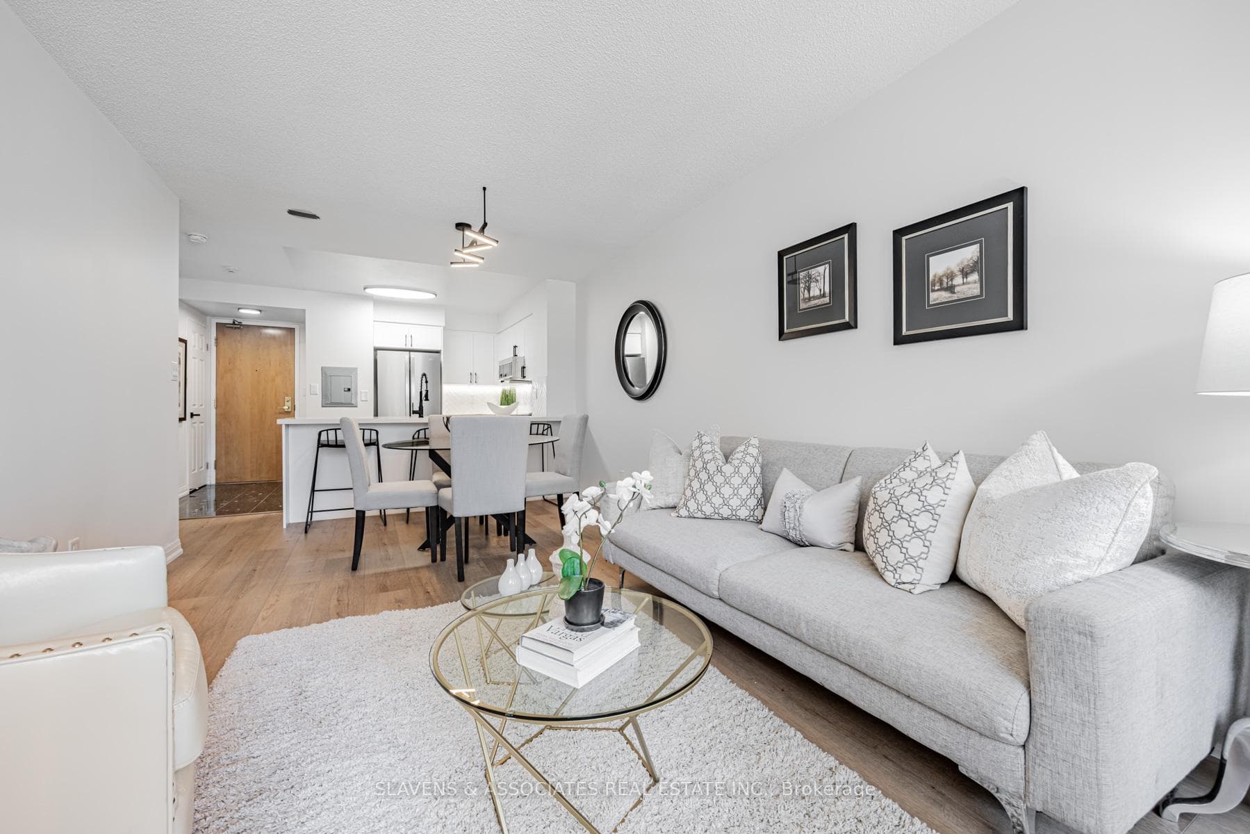 43 Eglinton Avenue Unit 606 photo 14