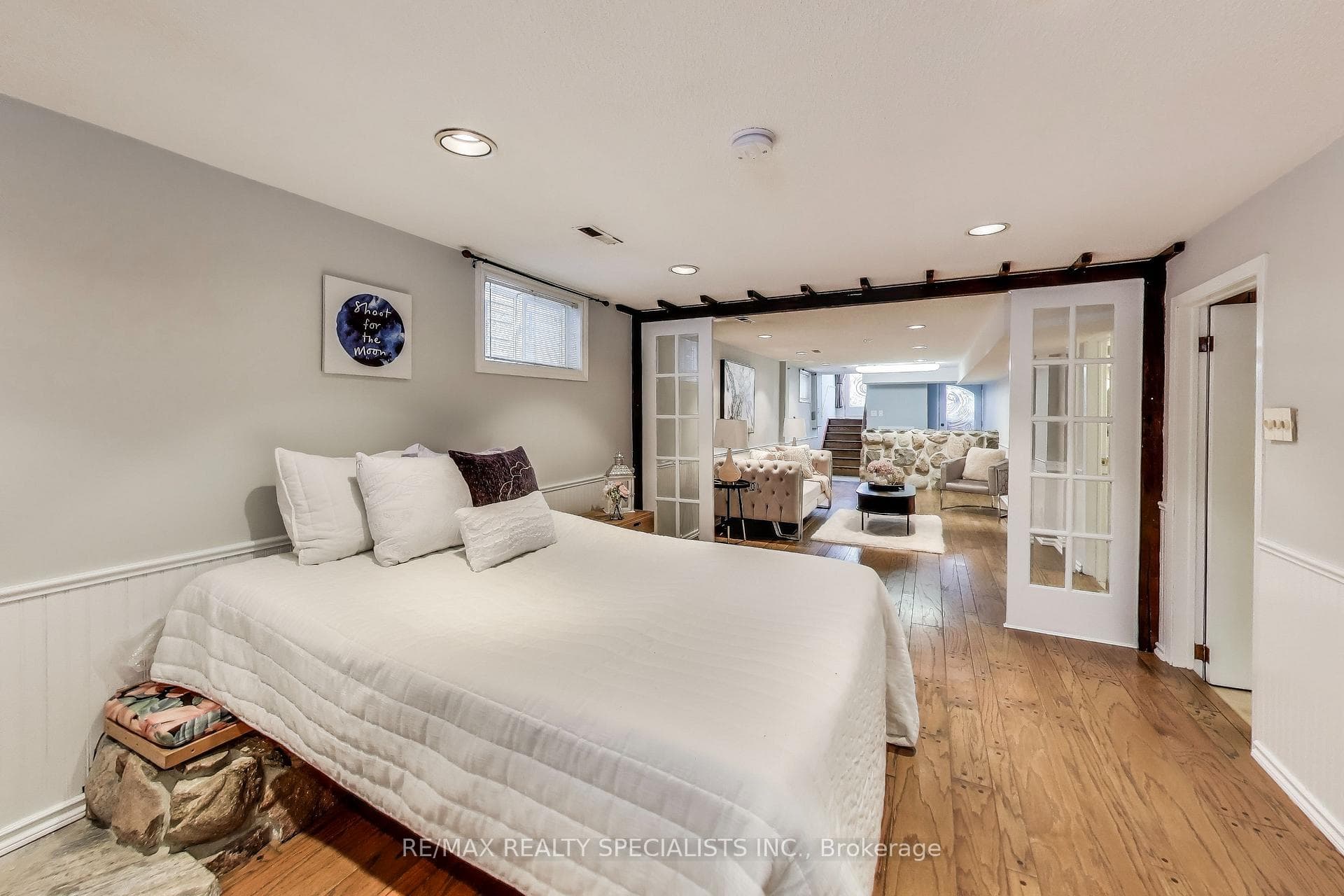 500 Cavell Drive photo 25