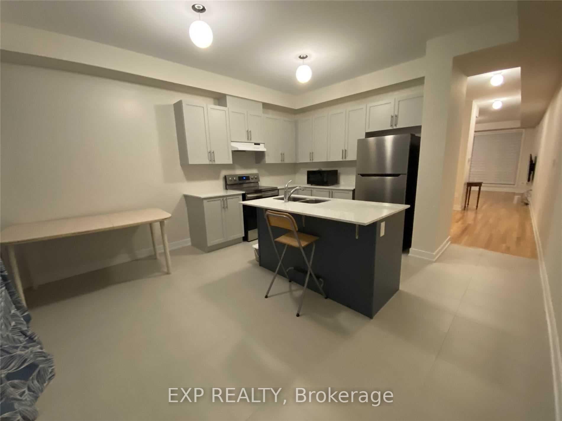 53 Stauffer Crescent photo 10