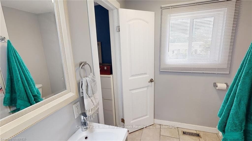 9 ABBOTT Court photo 15