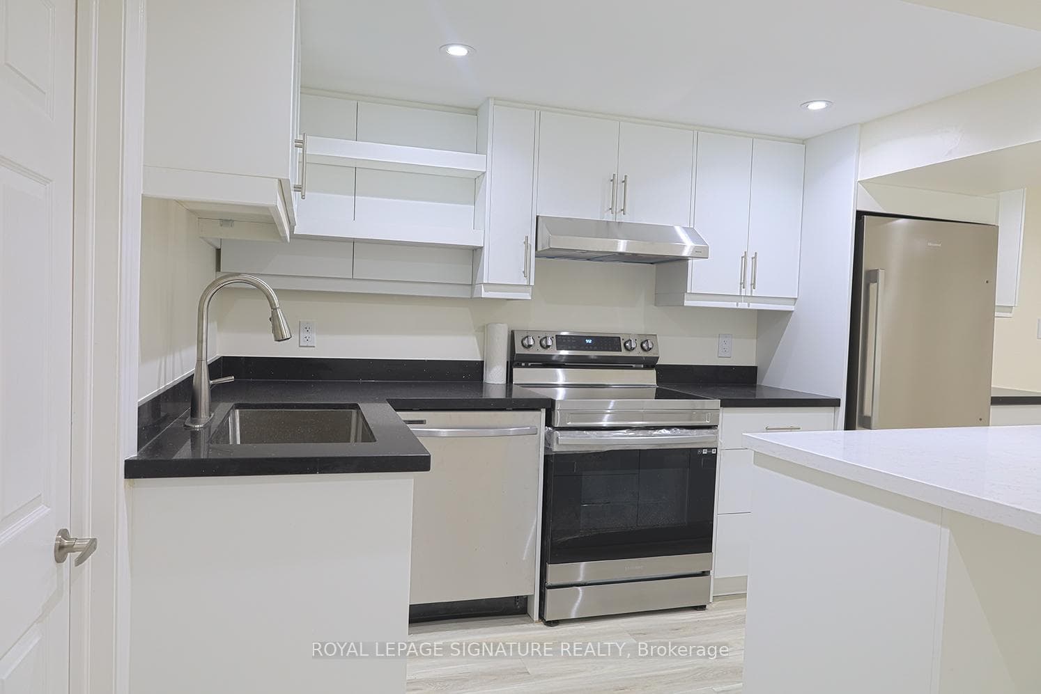161 Van Horne Avenue Unit BSMT photo 4
