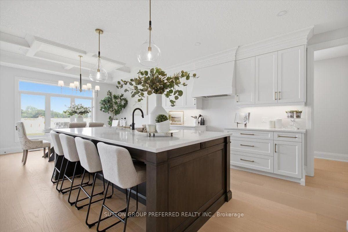 KITCHEN ISLAND