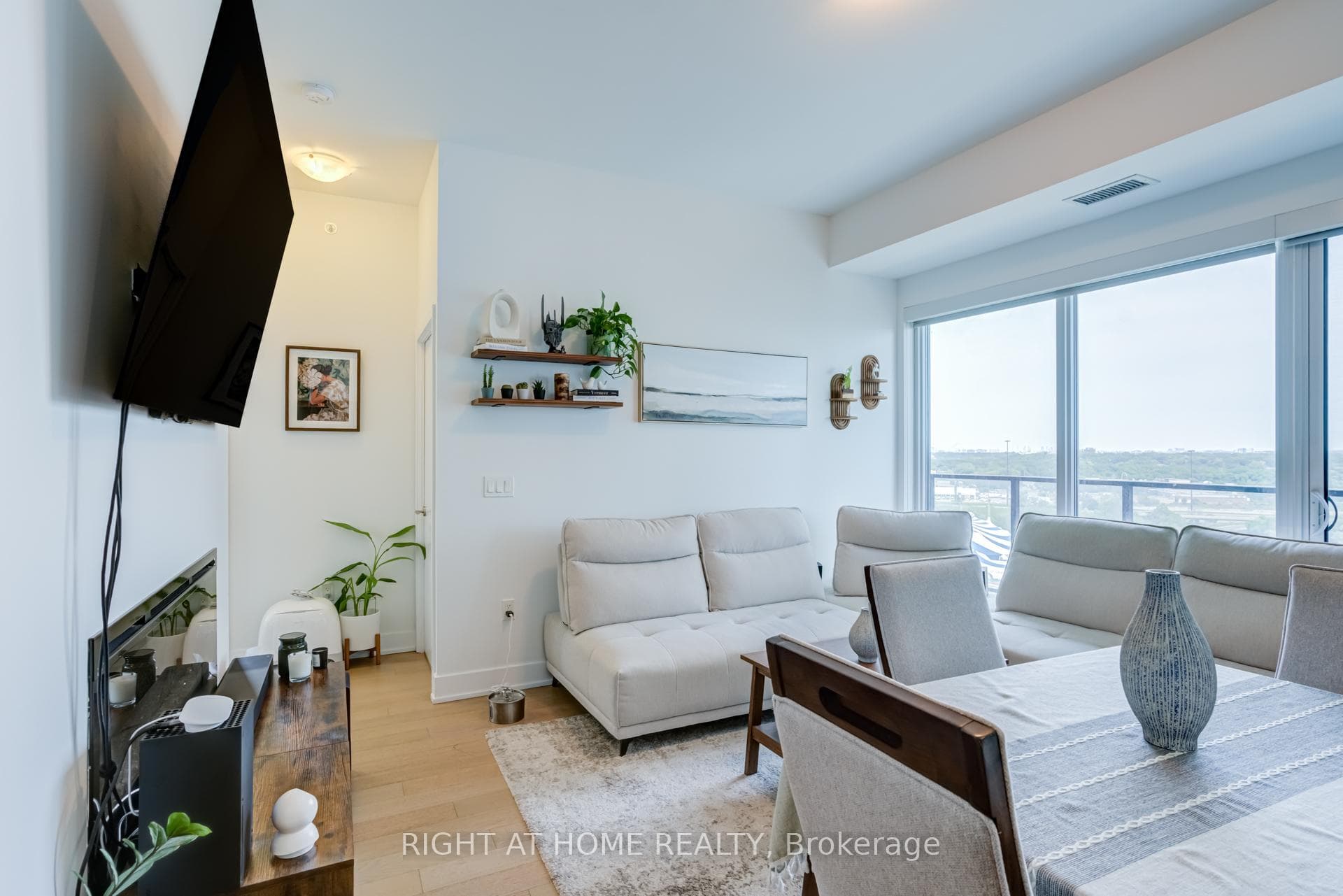 30 Shore Breeze Drive Unit 1413 photo 15