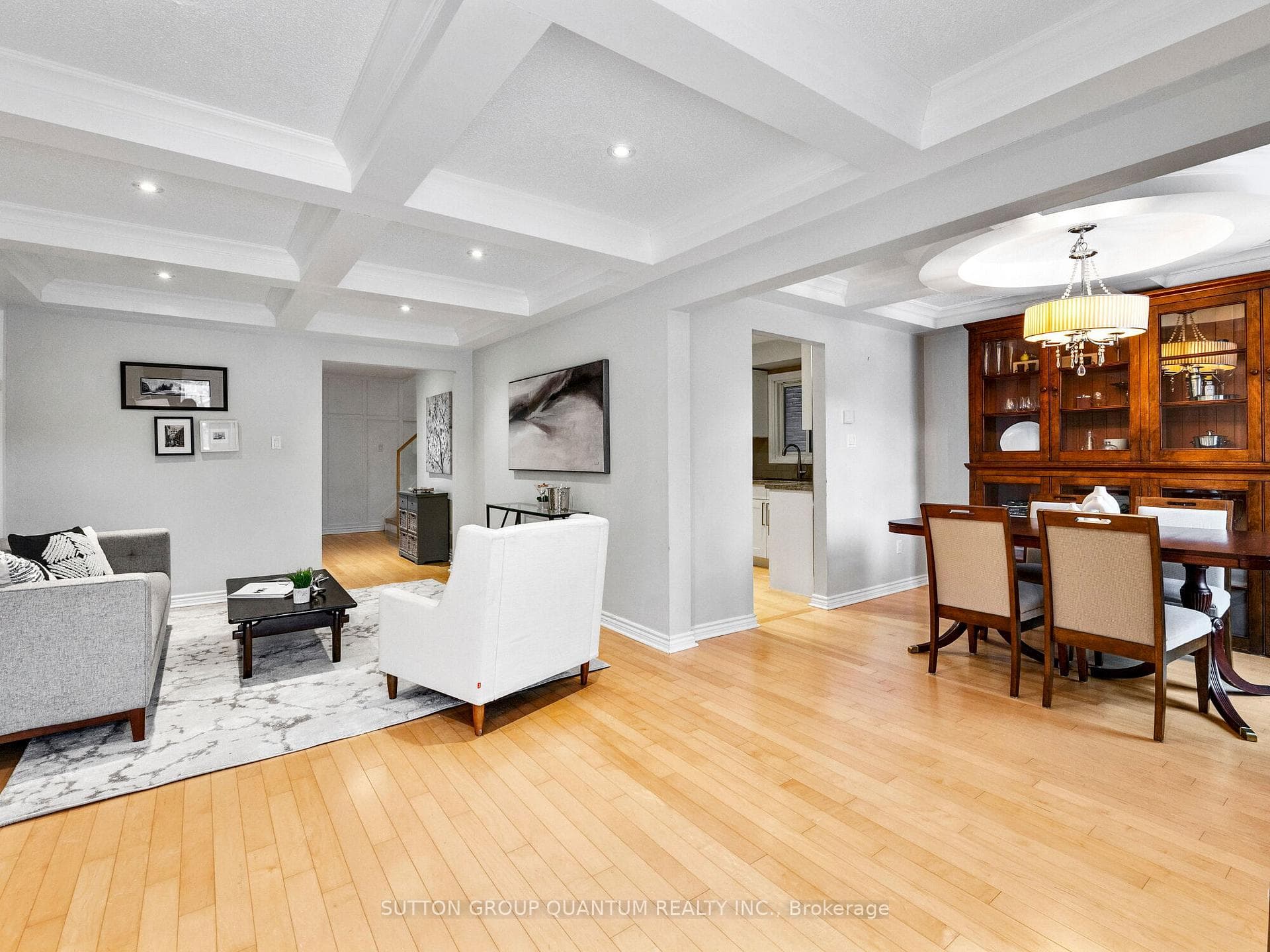 4423 Sawmill Valley Drive photo 9