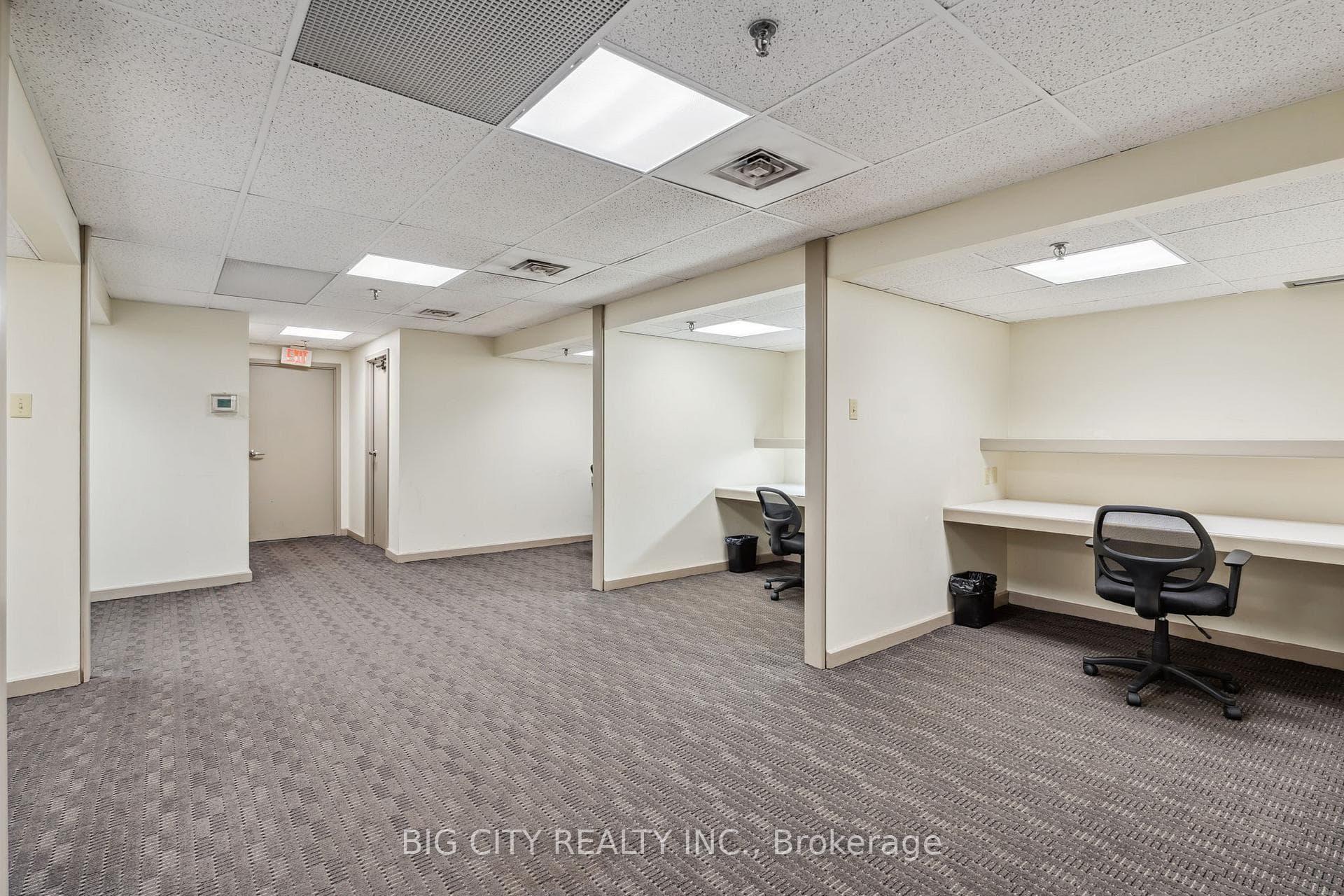 570 Wellington Street Unit 12B photo 34