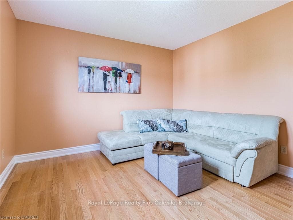 2152 CLEAVER Avenue photo 33