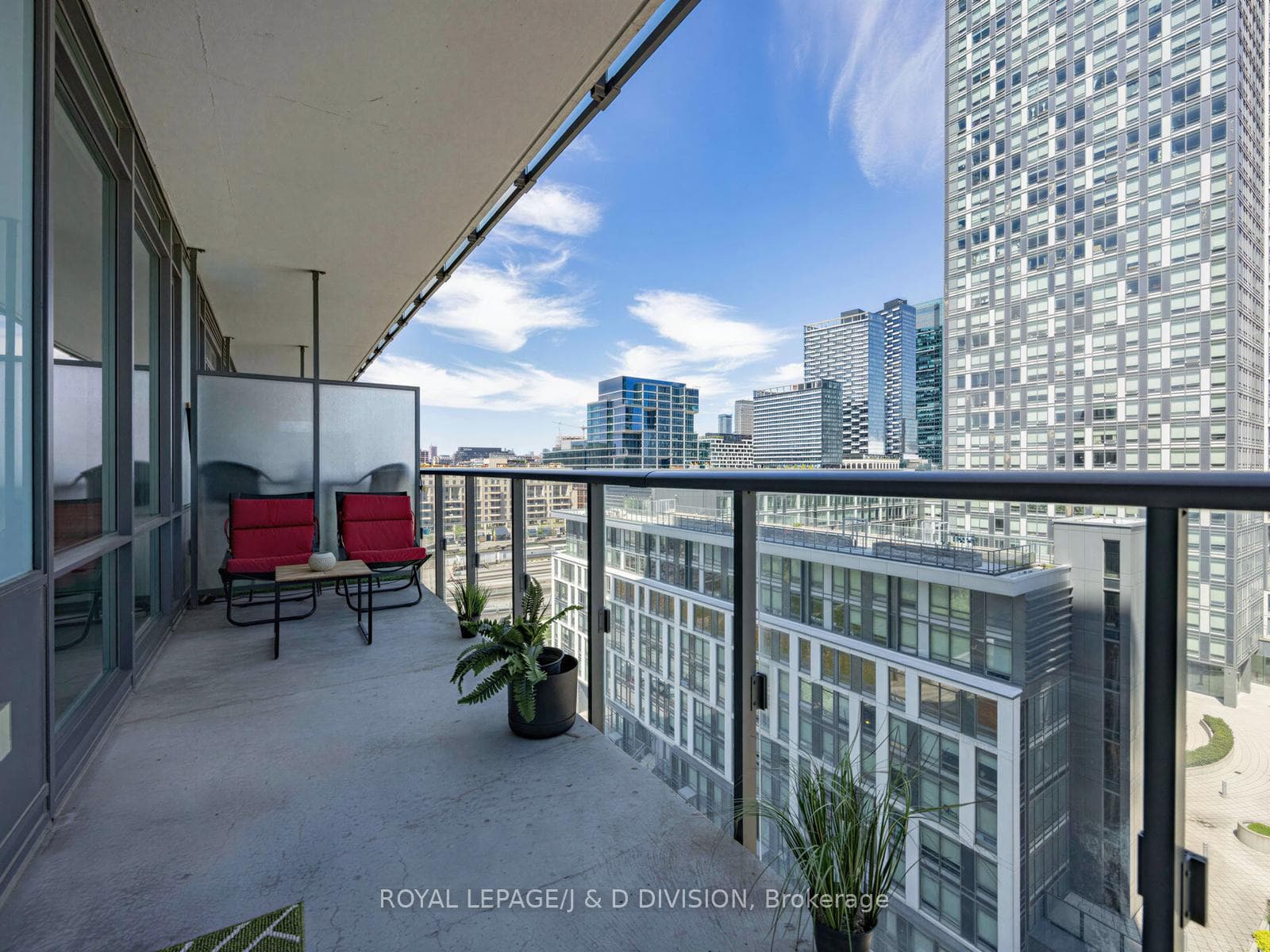 170 Fort York Boulevard Unit 1008 photo 18