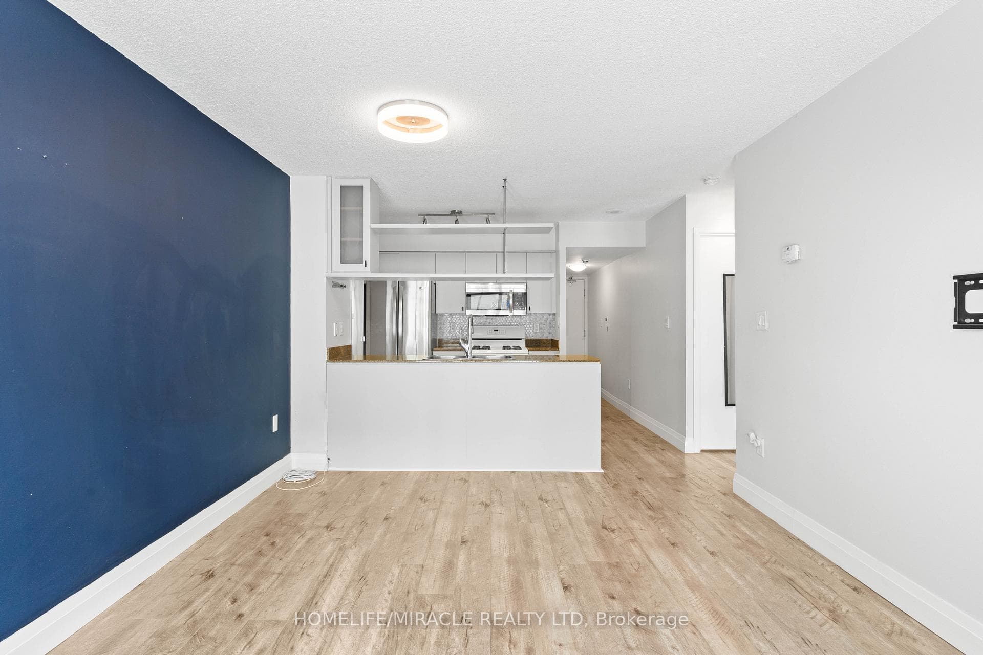 10 Navy Wharf Court Unit #207 photo 9