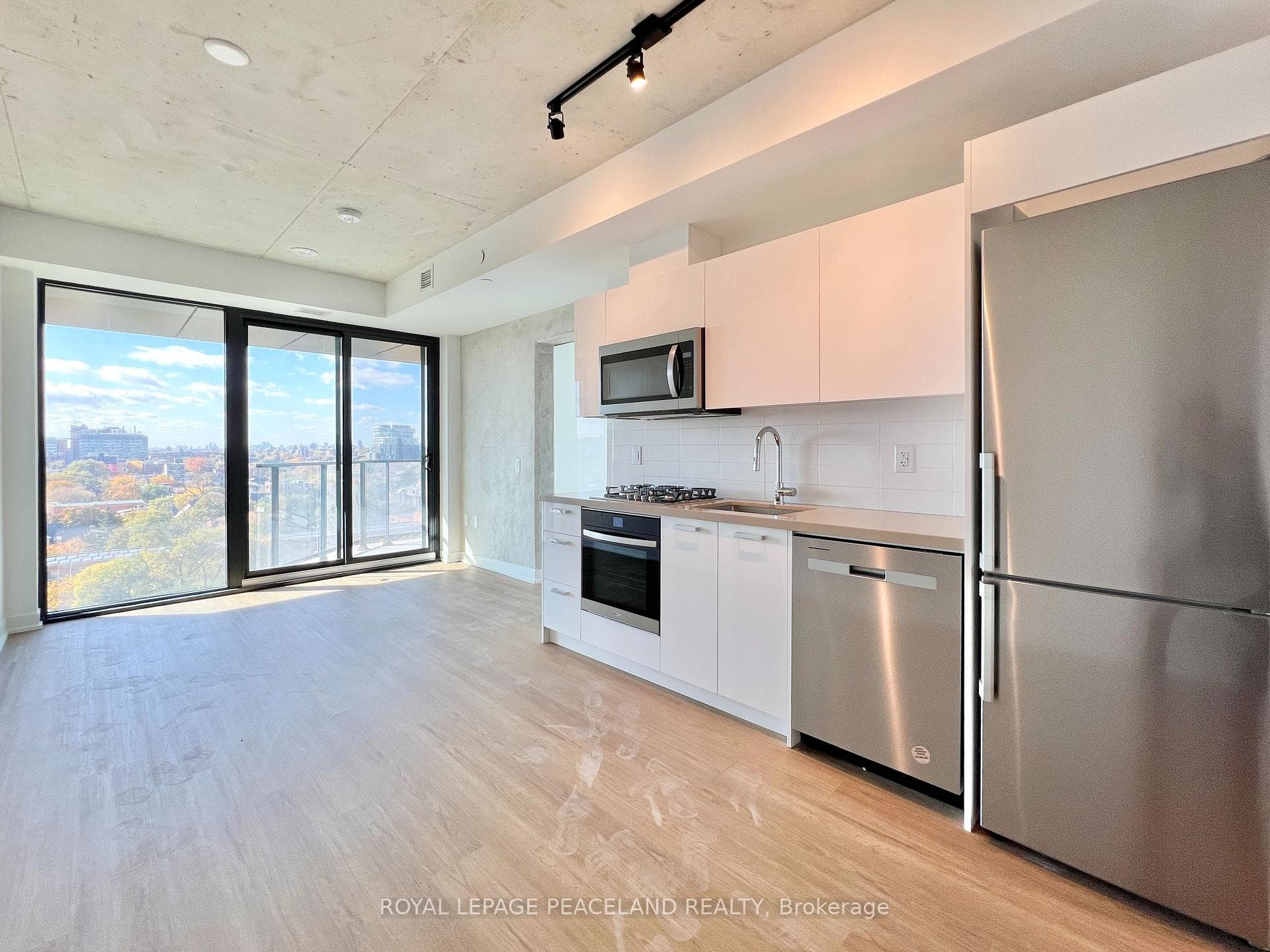 195 McCaul Street Unit 1002 photo 12
