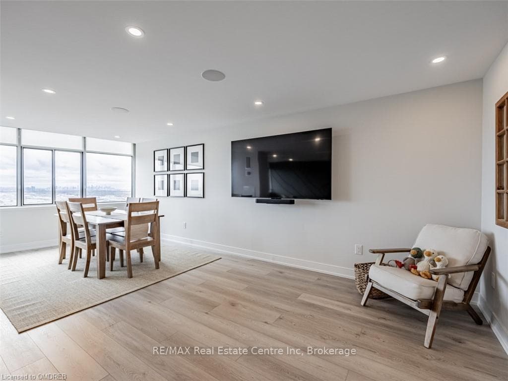 3100 KIRWIN Avenue Unit 2907 photo 6