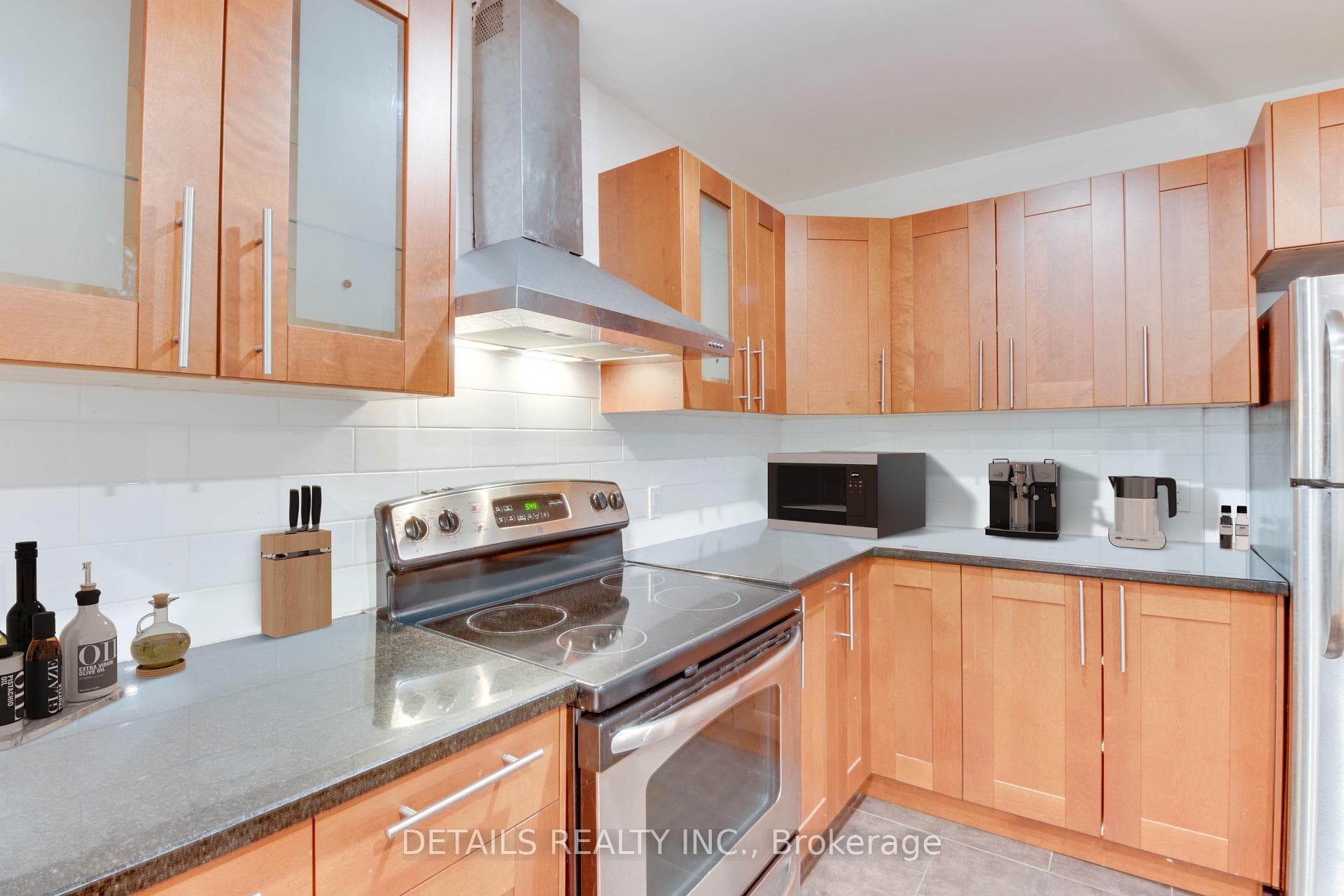 1106 Bathgate Drive photo 8