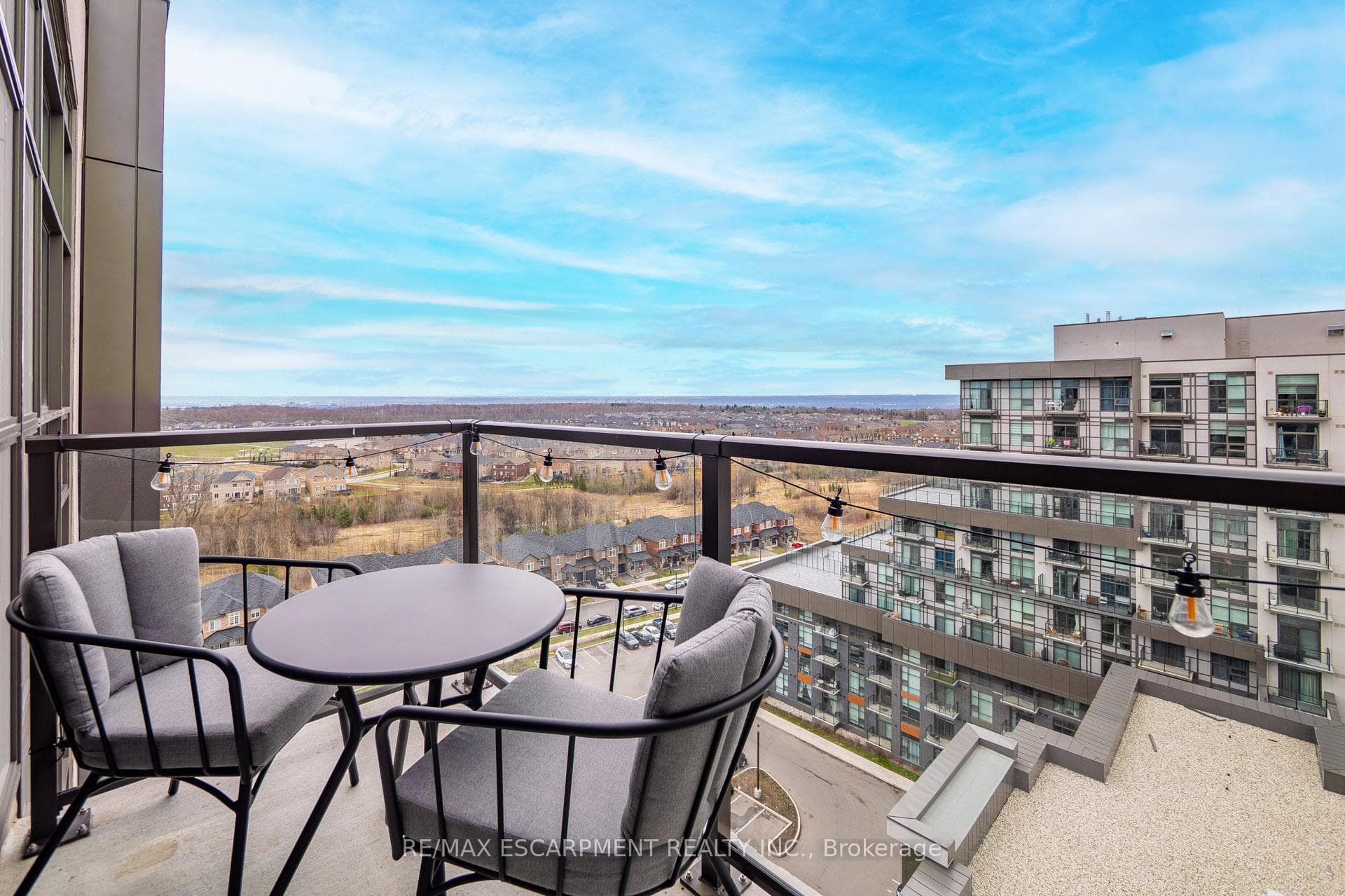 460 Dundas Street Unit 1213 photo 28