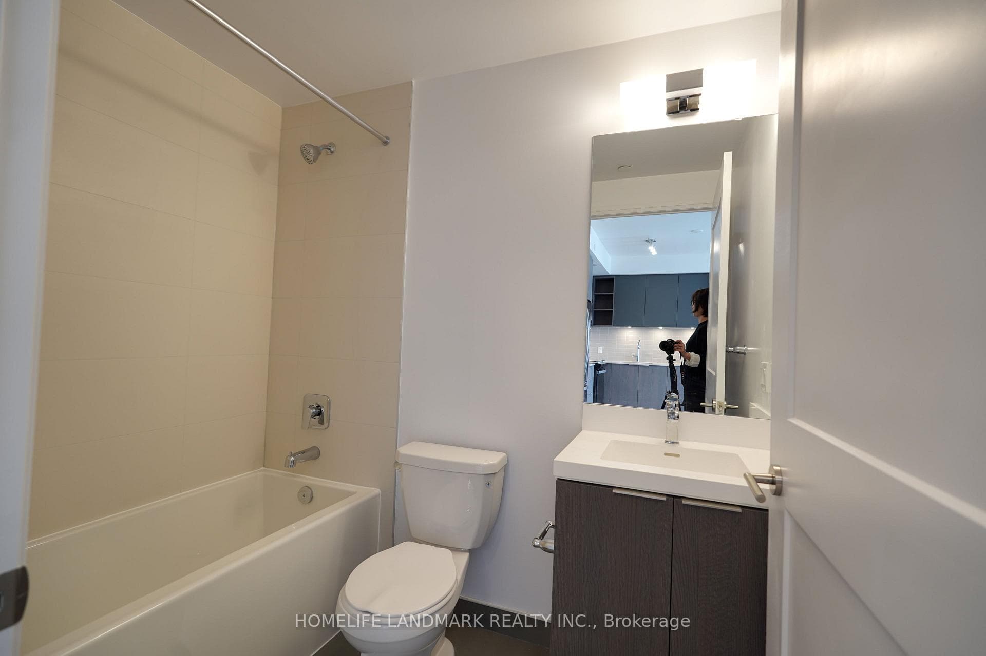 50 Dunfield Avenue Unit 2318 photo 18