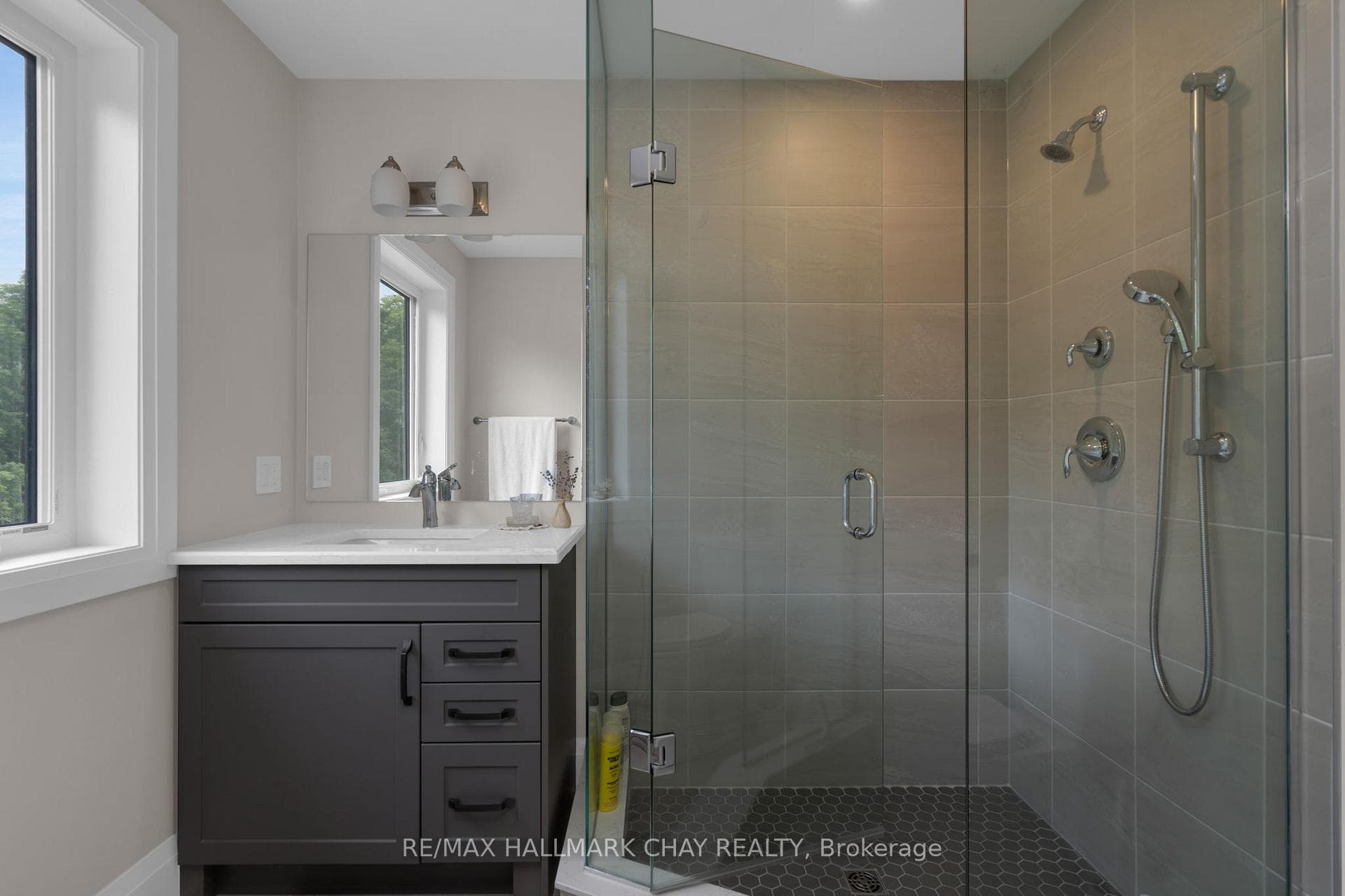 21 Oldenburg Court photo 24