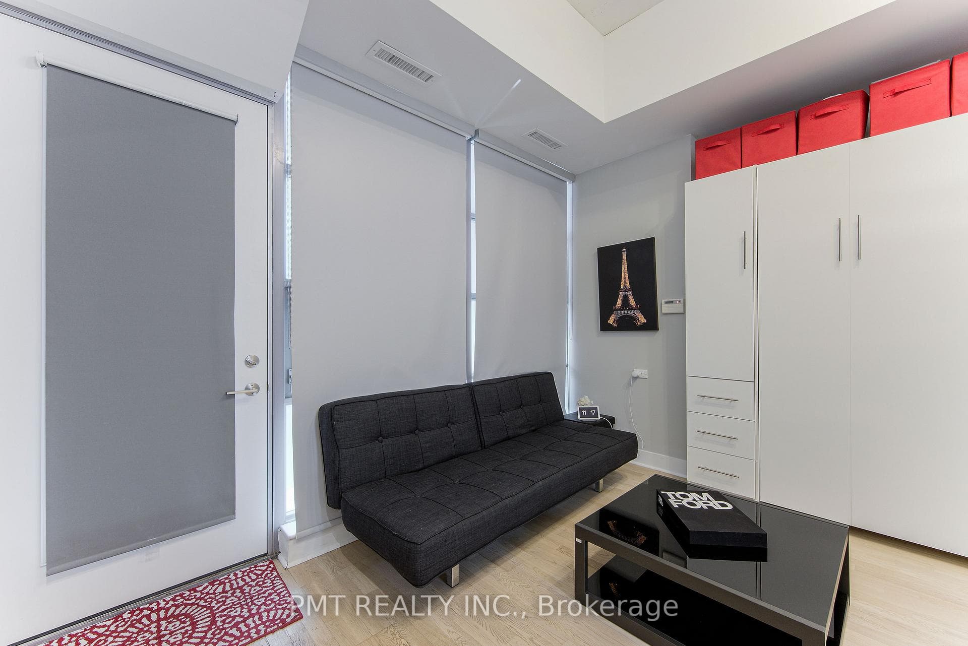 399 Adelaide Street Unit 105 photo 7