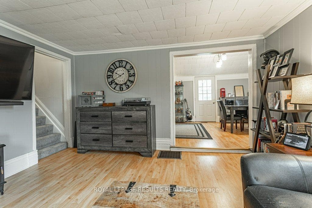 5900 Putnam Road photo 7