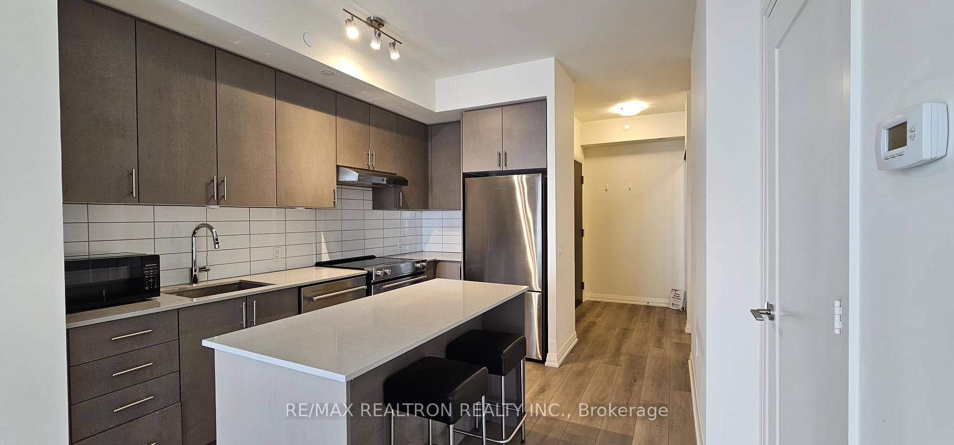 9000 Jane Street Unit 1020 photo 11