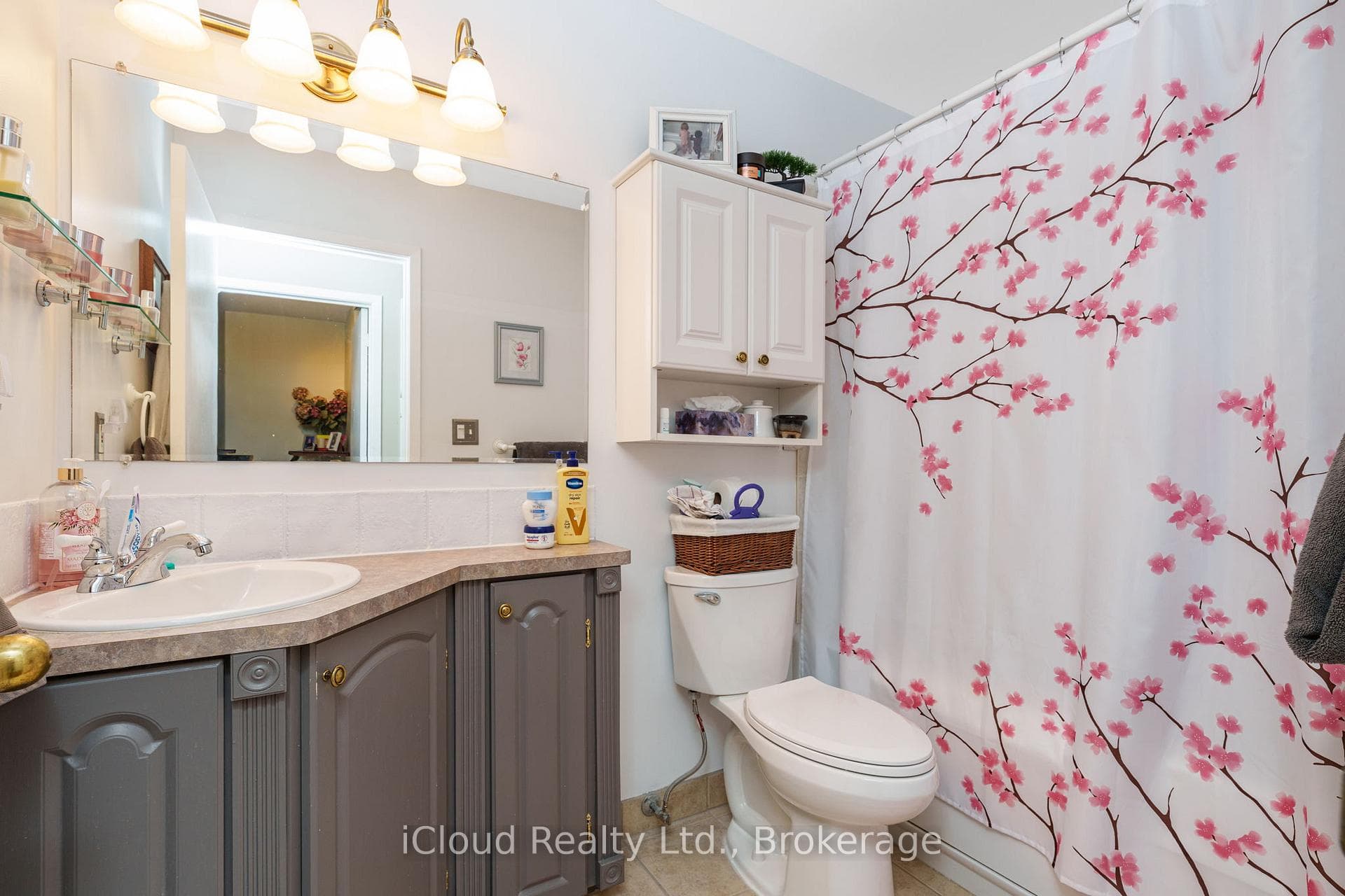 2385 Woodward Avenue Unit 4 photo 34