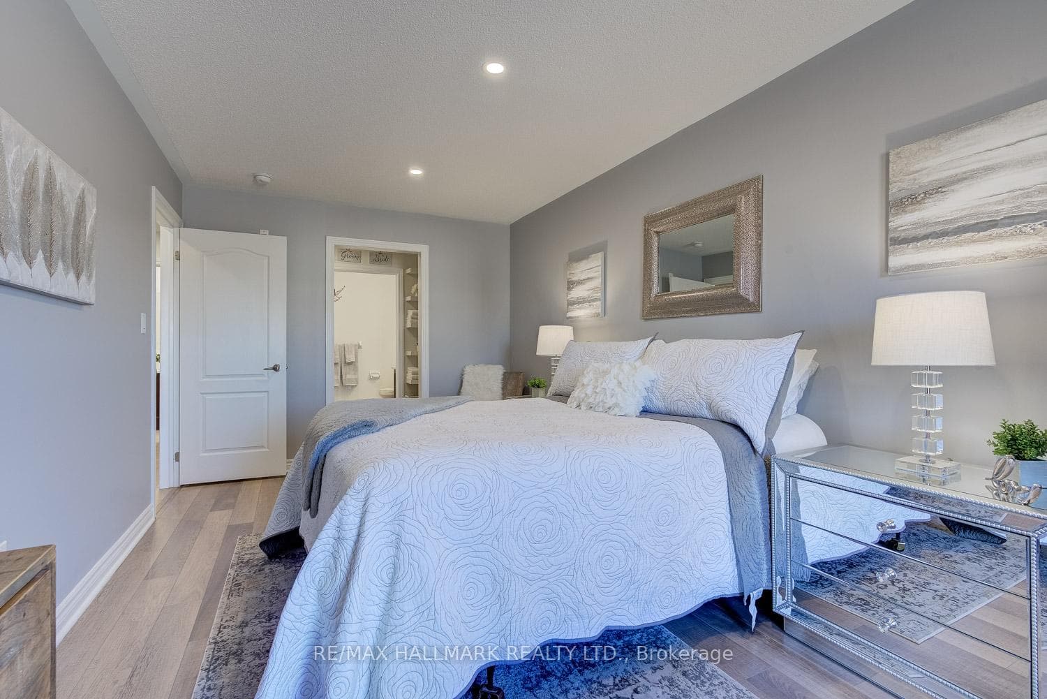 3905 Major Mackenzie Drive Unit 231 photo 23