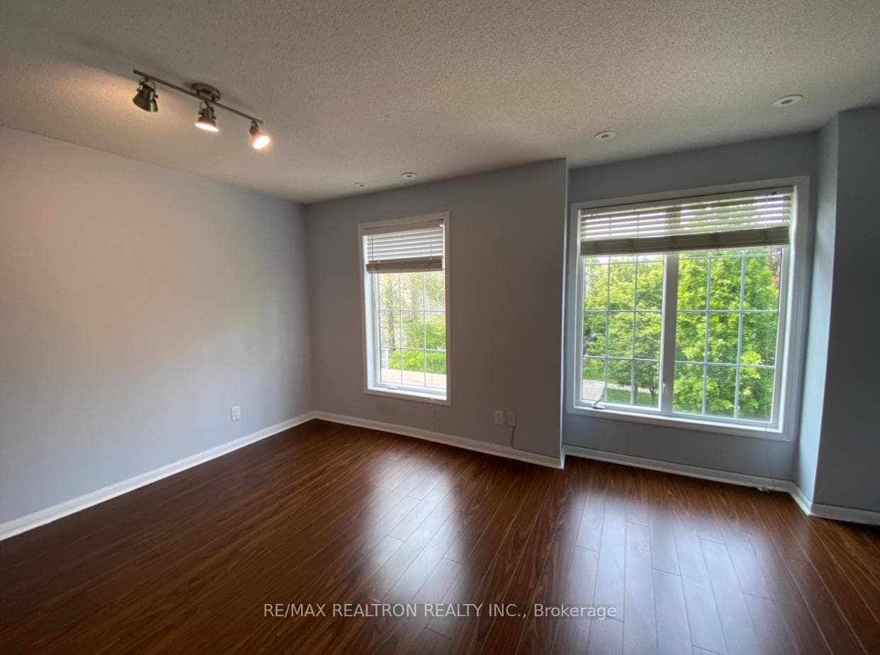 5 Everson Drive Unit 1543 photo 9