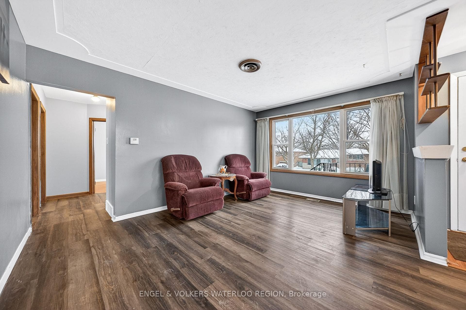 220 Clark Avenue photo 14