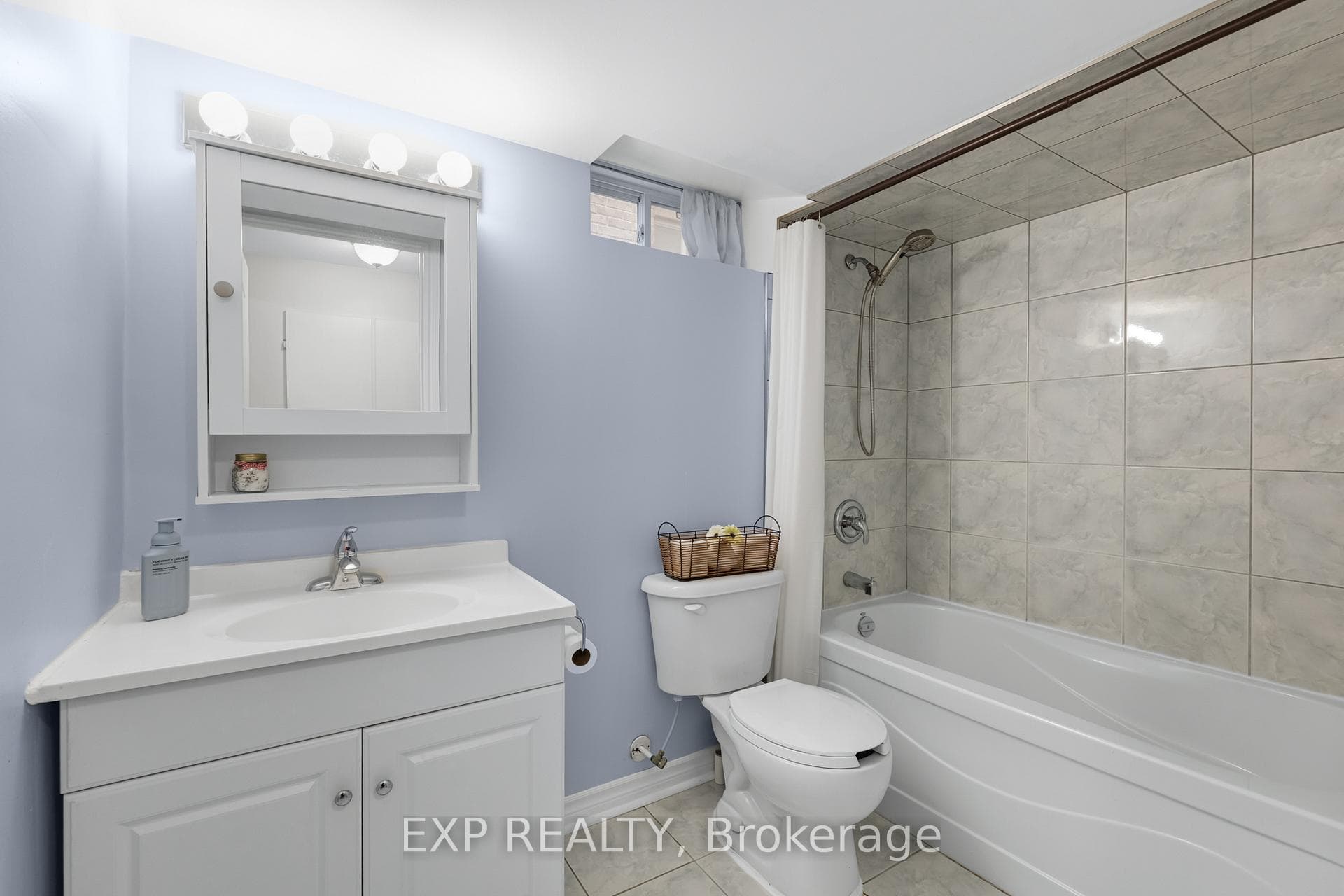 320 Dowson Loop photo 40