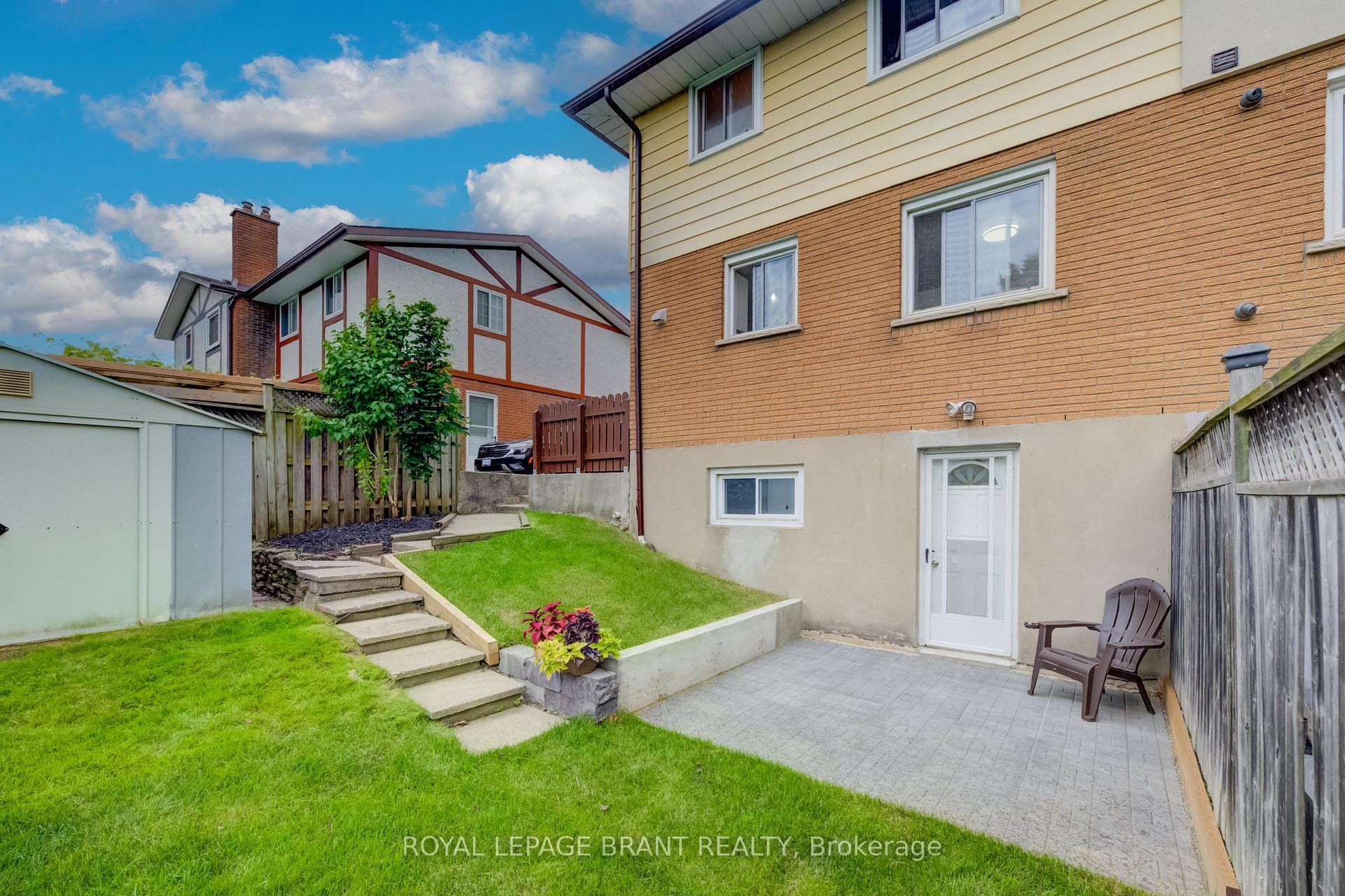 147 Moffat Drive photo 32