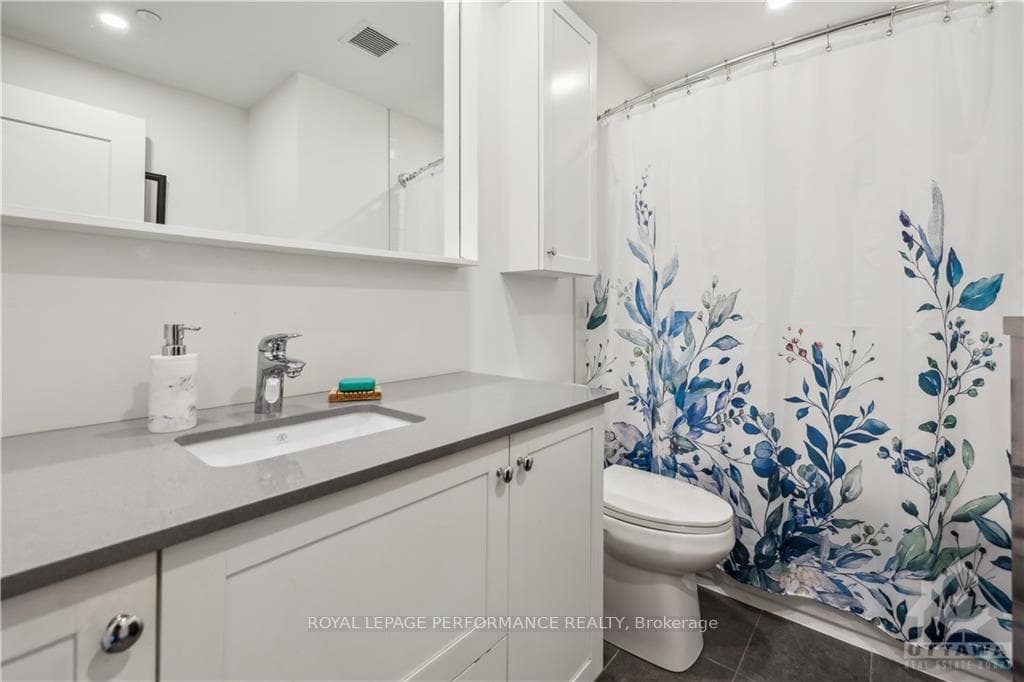 11 OBLATS Avenue Unit 214 photo 14
