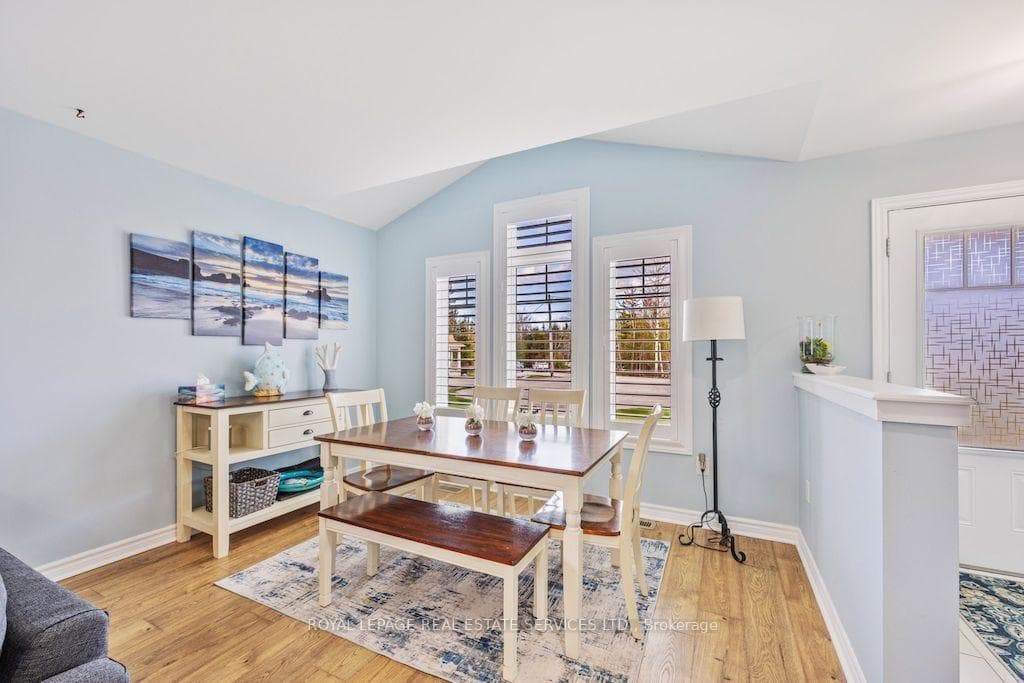 74 Robert Street photo 12