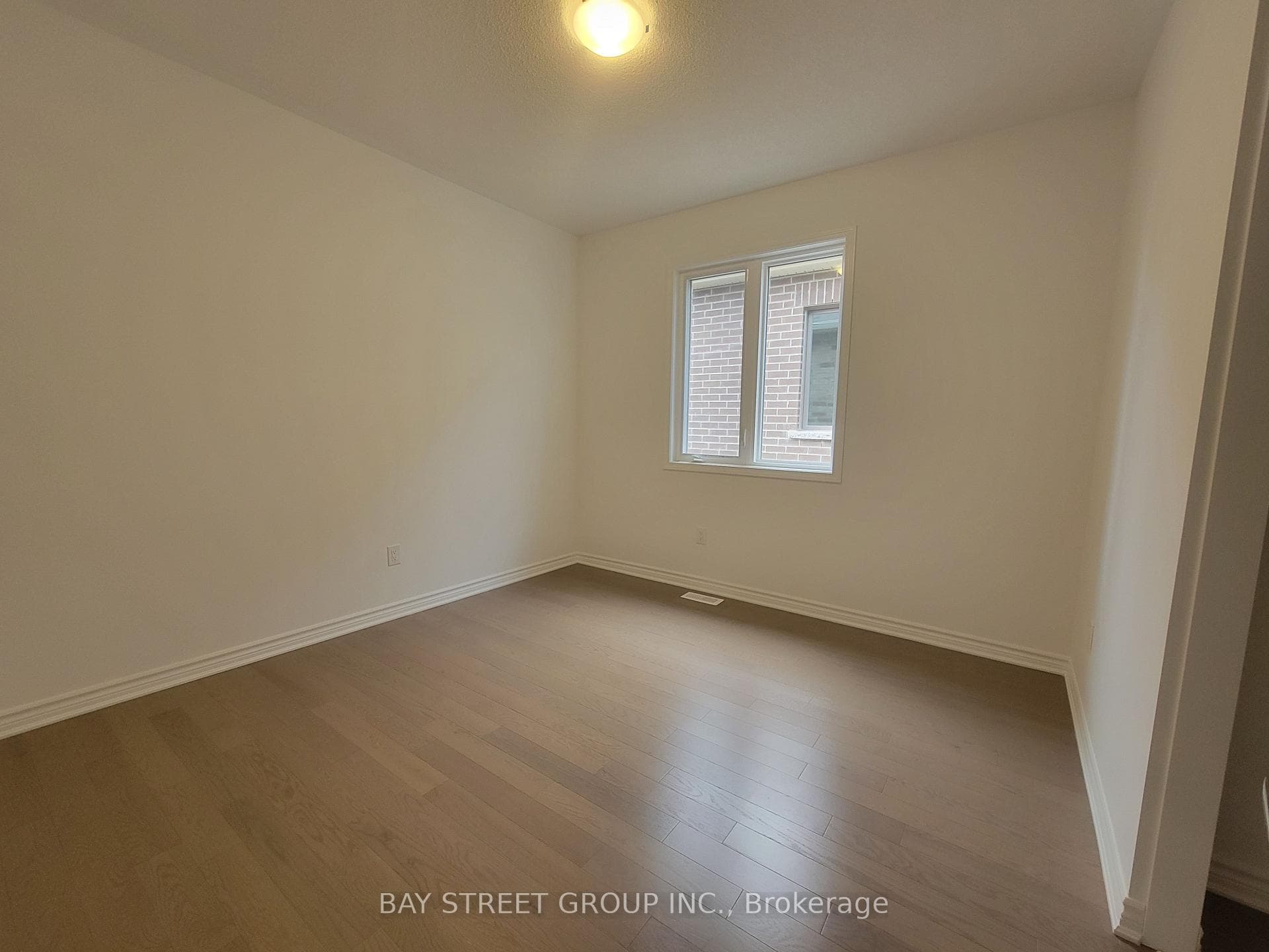 3422 Braeside Way photo 9