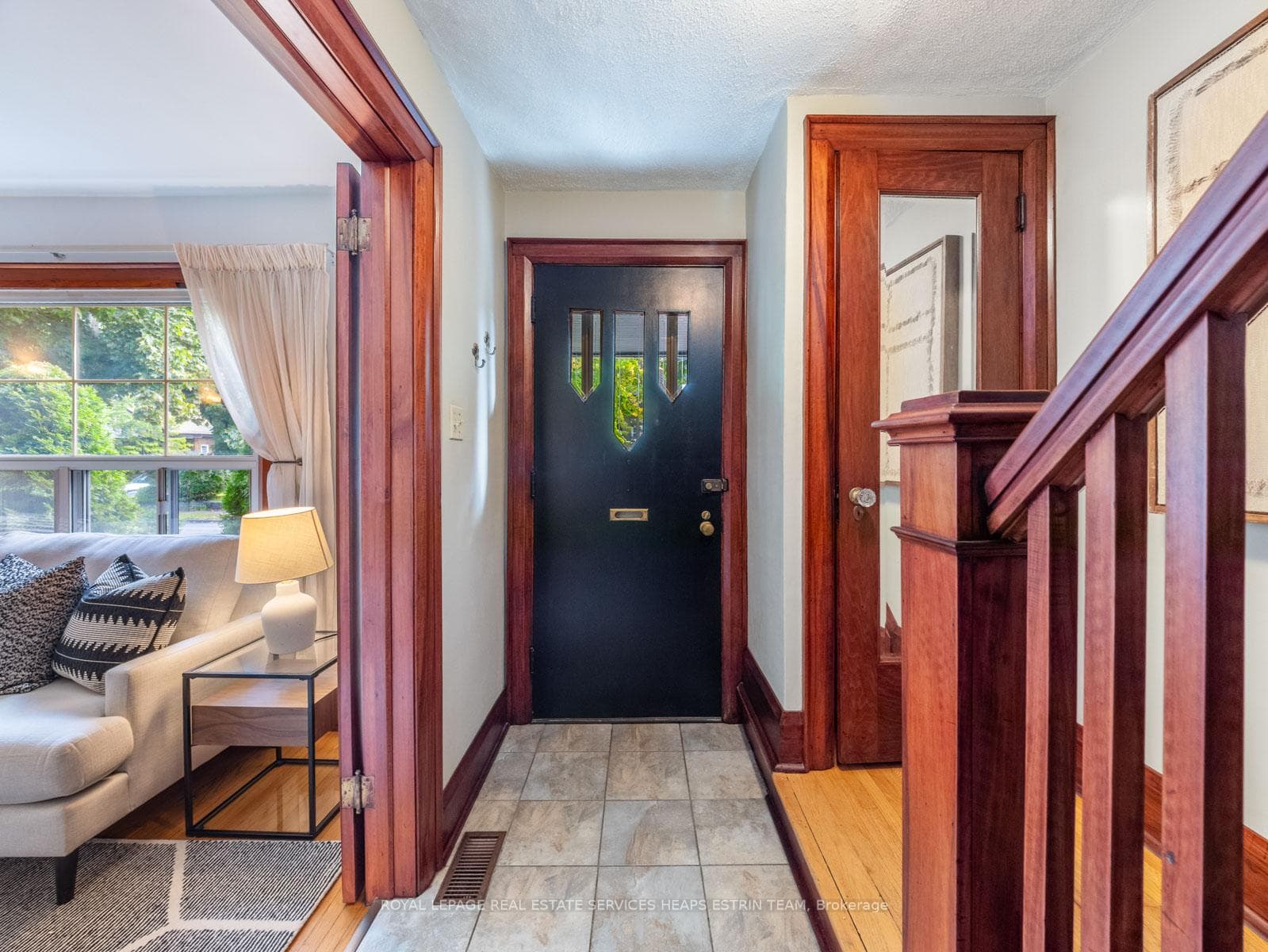 560 Hillsdale Avenue photo 4