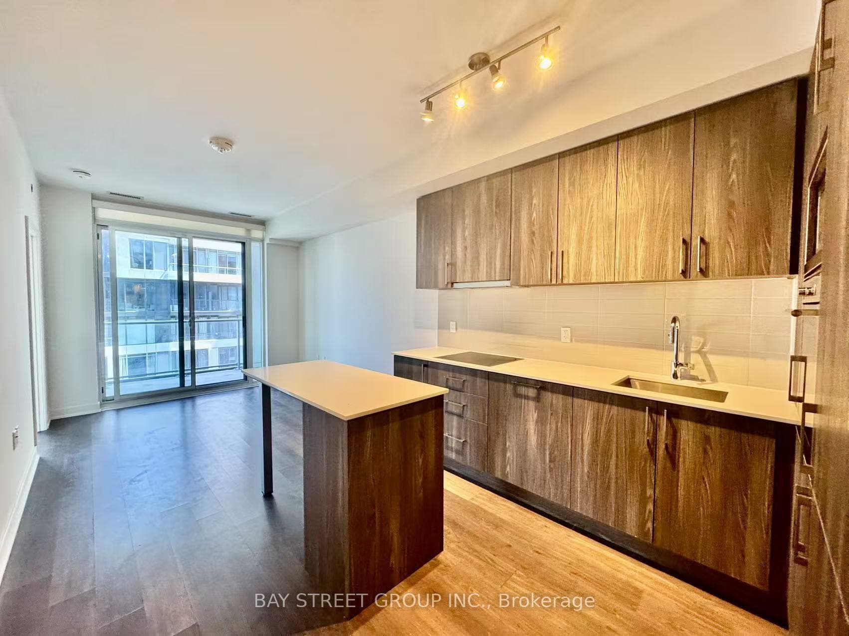 27 Bathurst Street Unit 1514 photo 5
