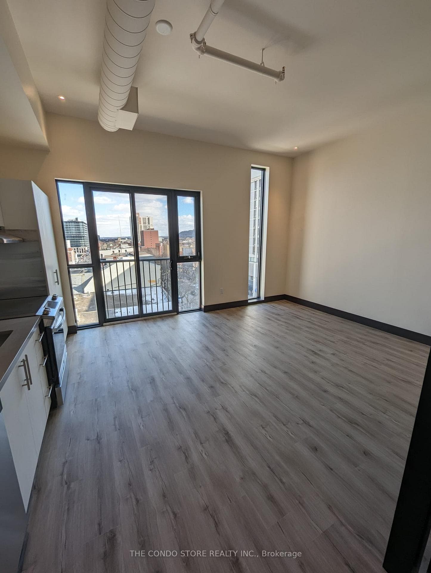 121 King Street Unit 602 photo 4