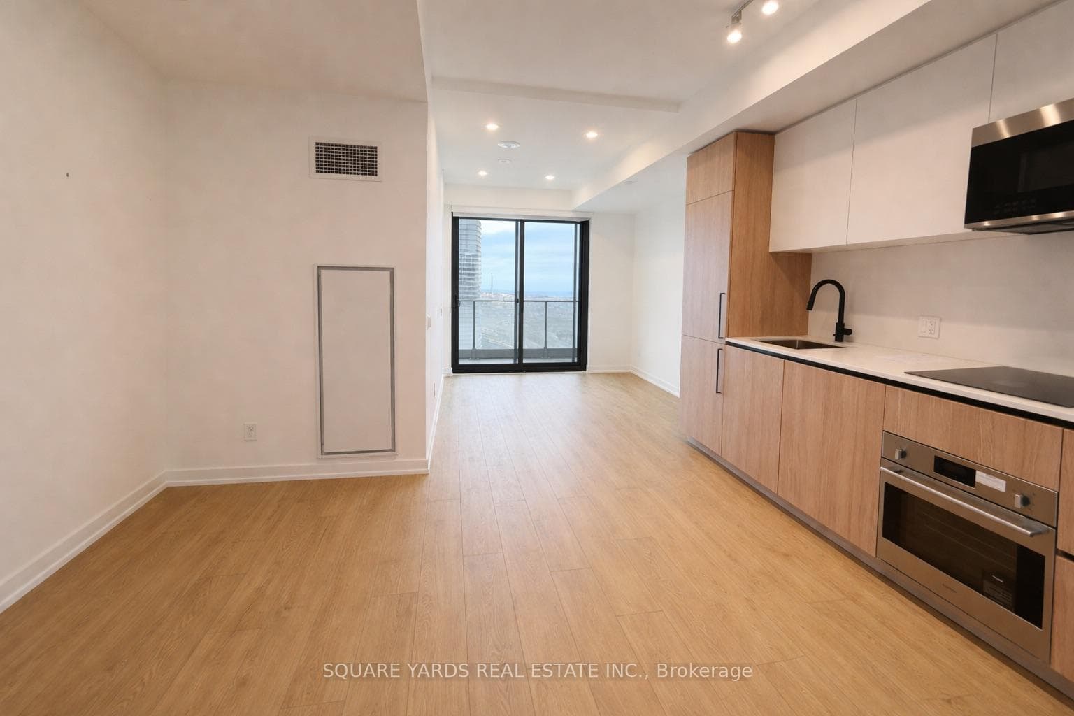 35 Parliament Street Unit 2312 photo 5