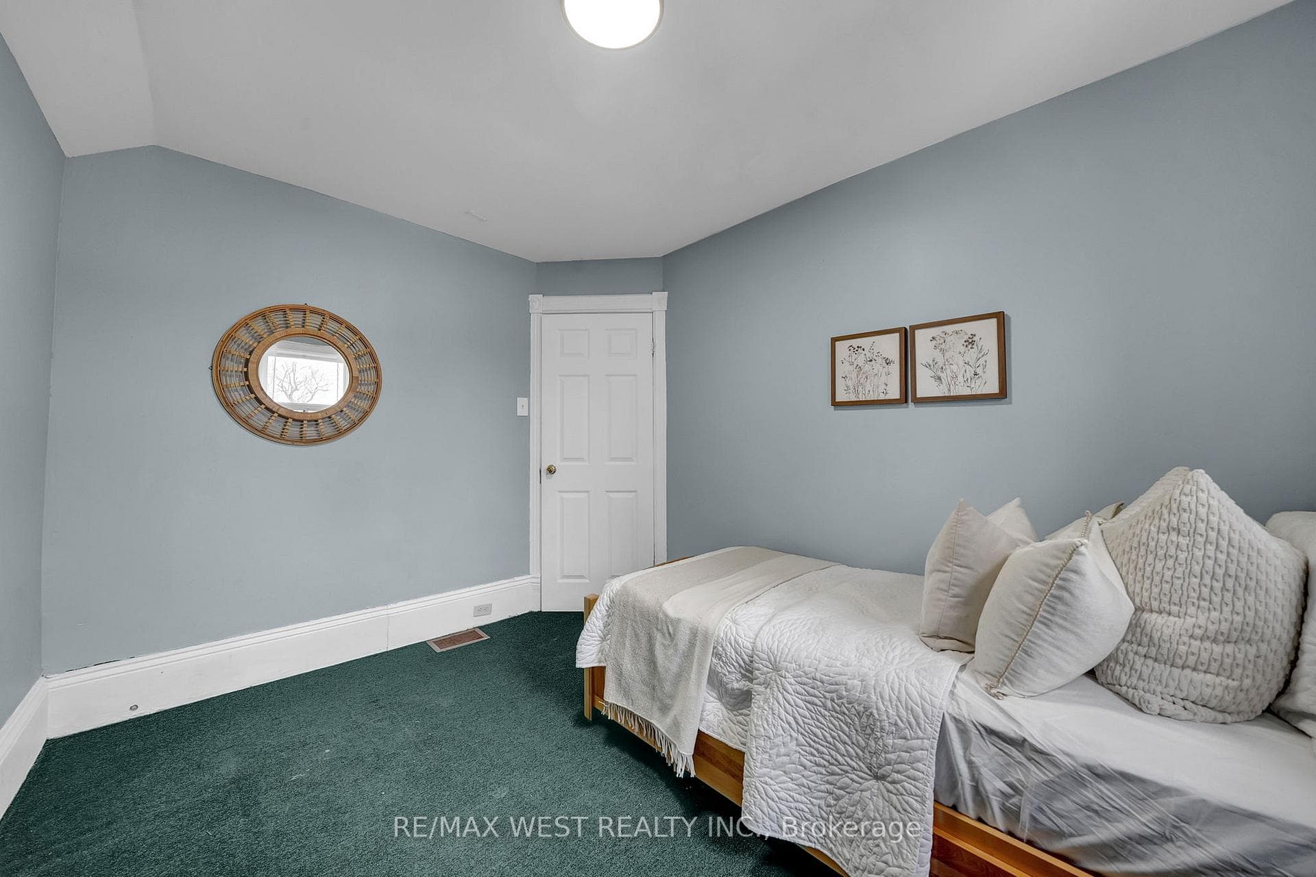 164 Albert Street photo 18