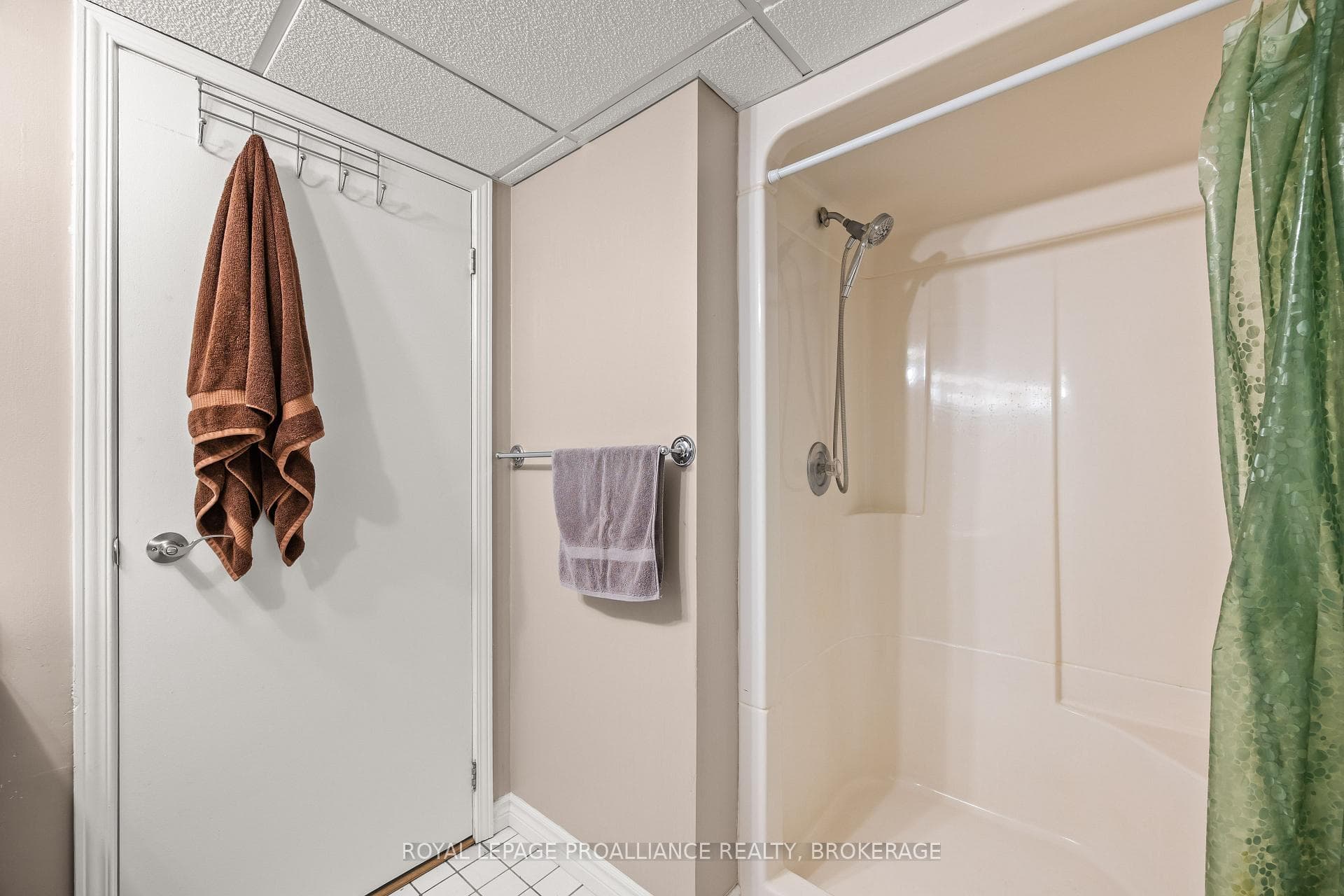 151 Greenlees Drive photo 30