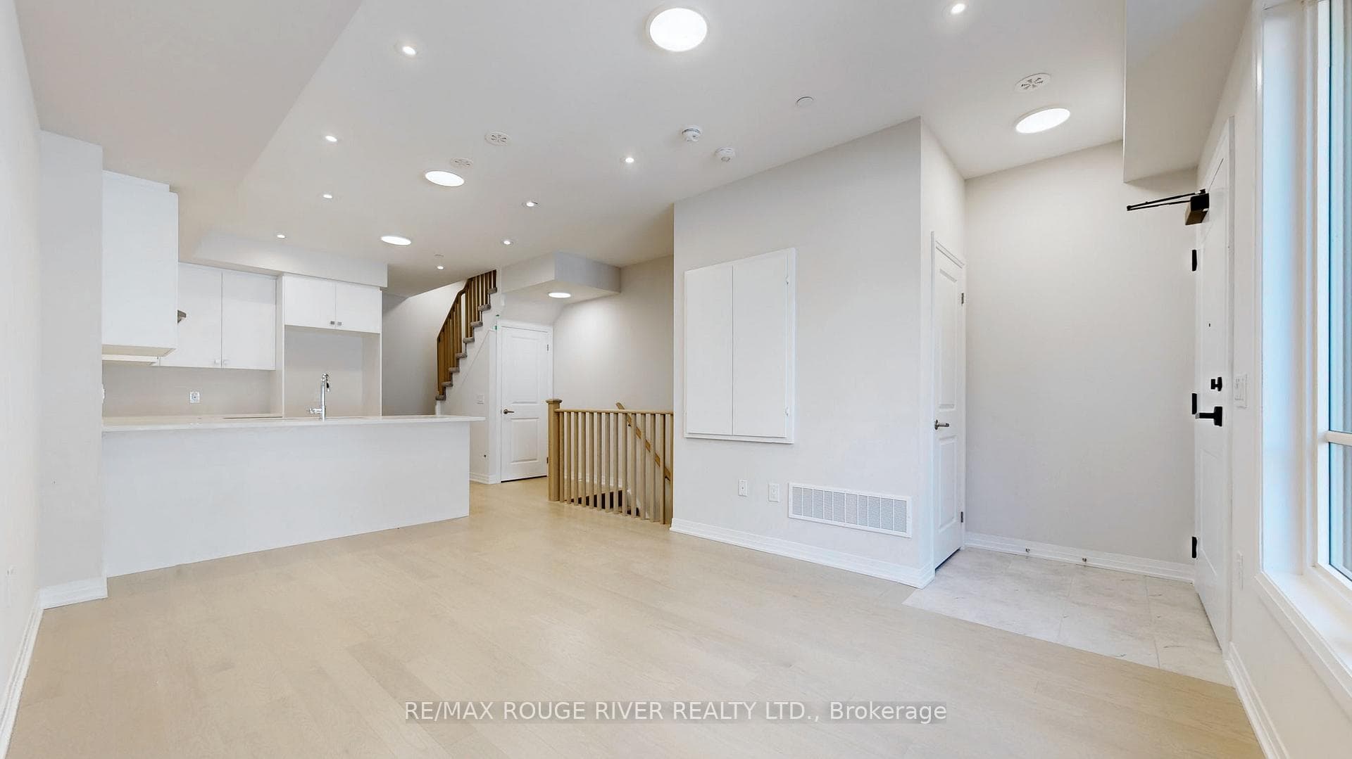 11 Baynes Way Unit #13 photo 6