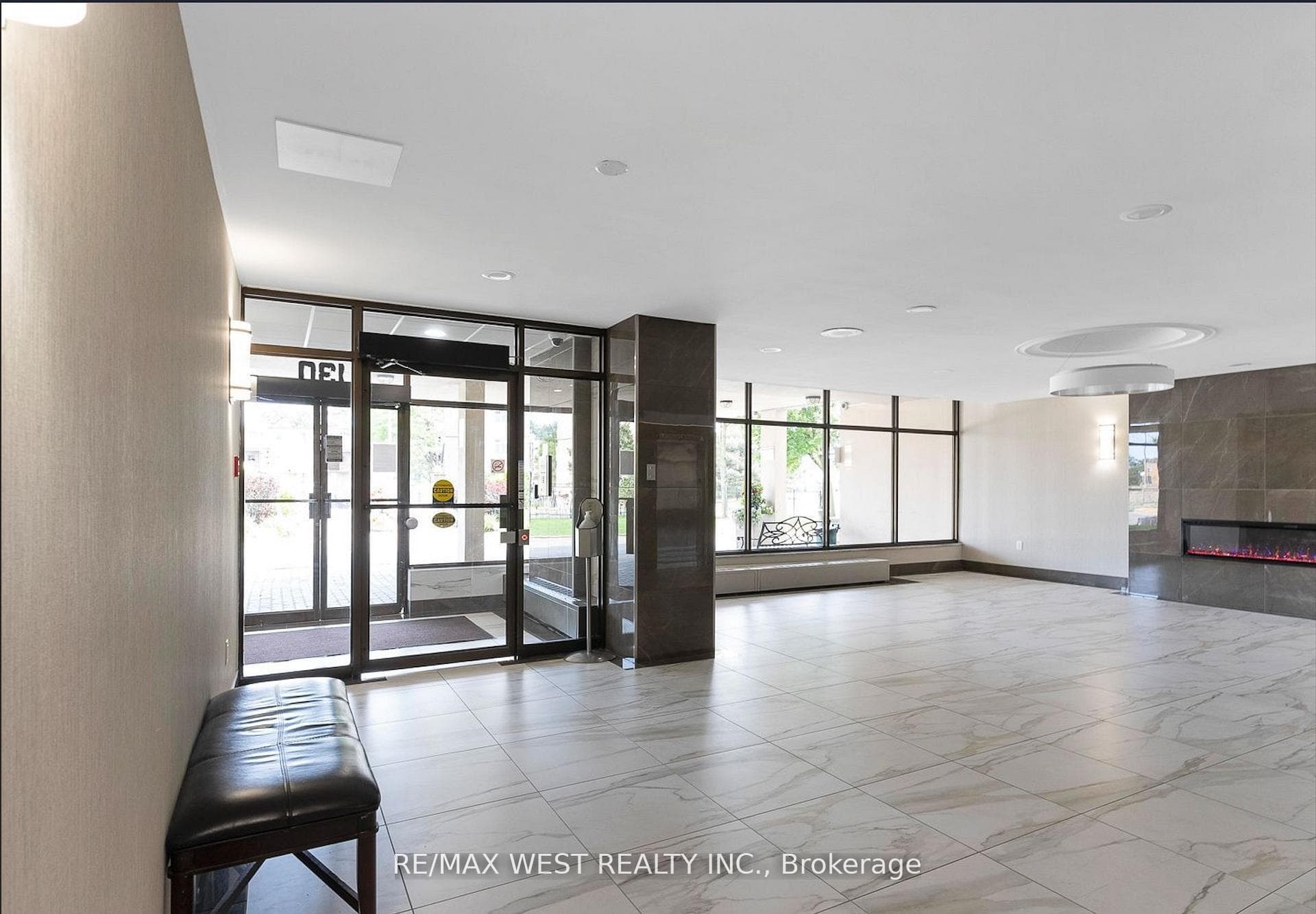 130 Neptune Drive Unit 202 photo 2