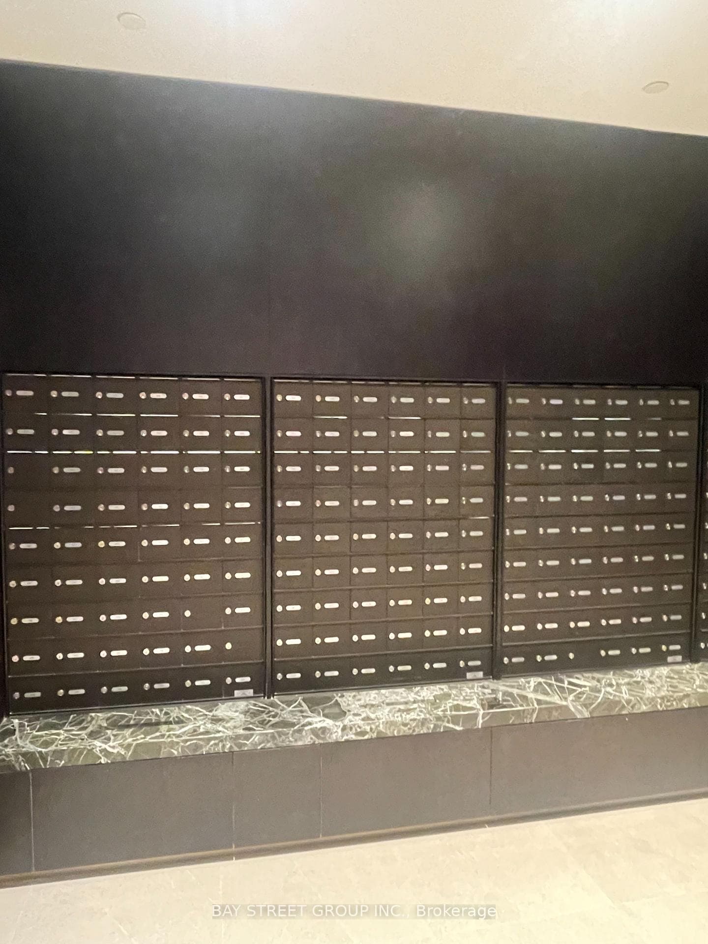 771 Yonge Street Unit 1011 photo 3