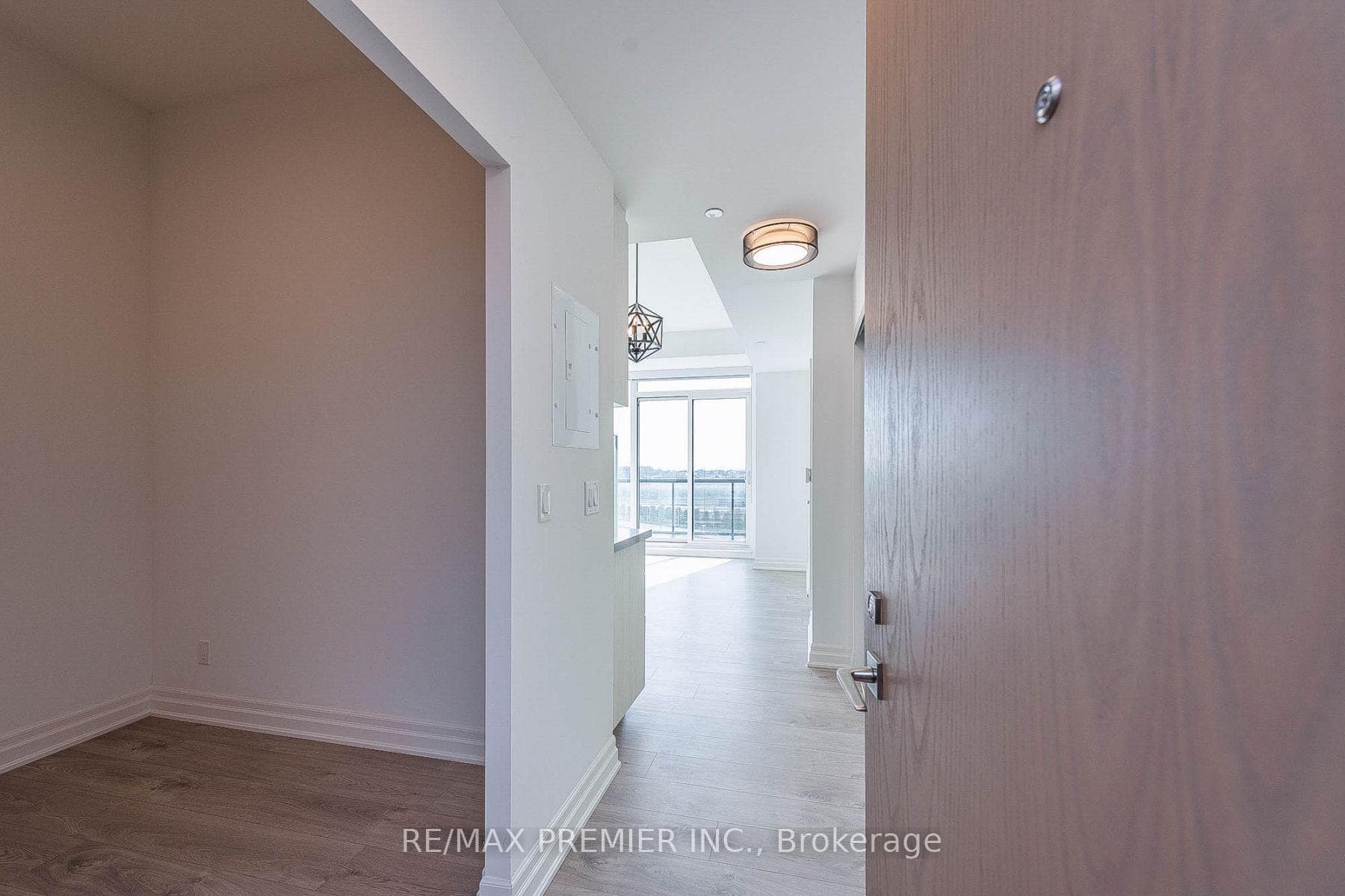8 Rouge Valley Drive Unit 1211B photo 6