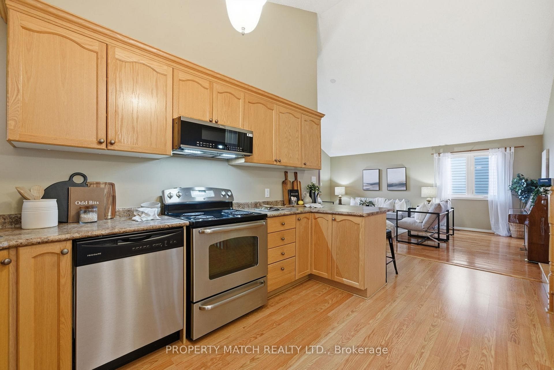 680 Ormond Drive photo 13