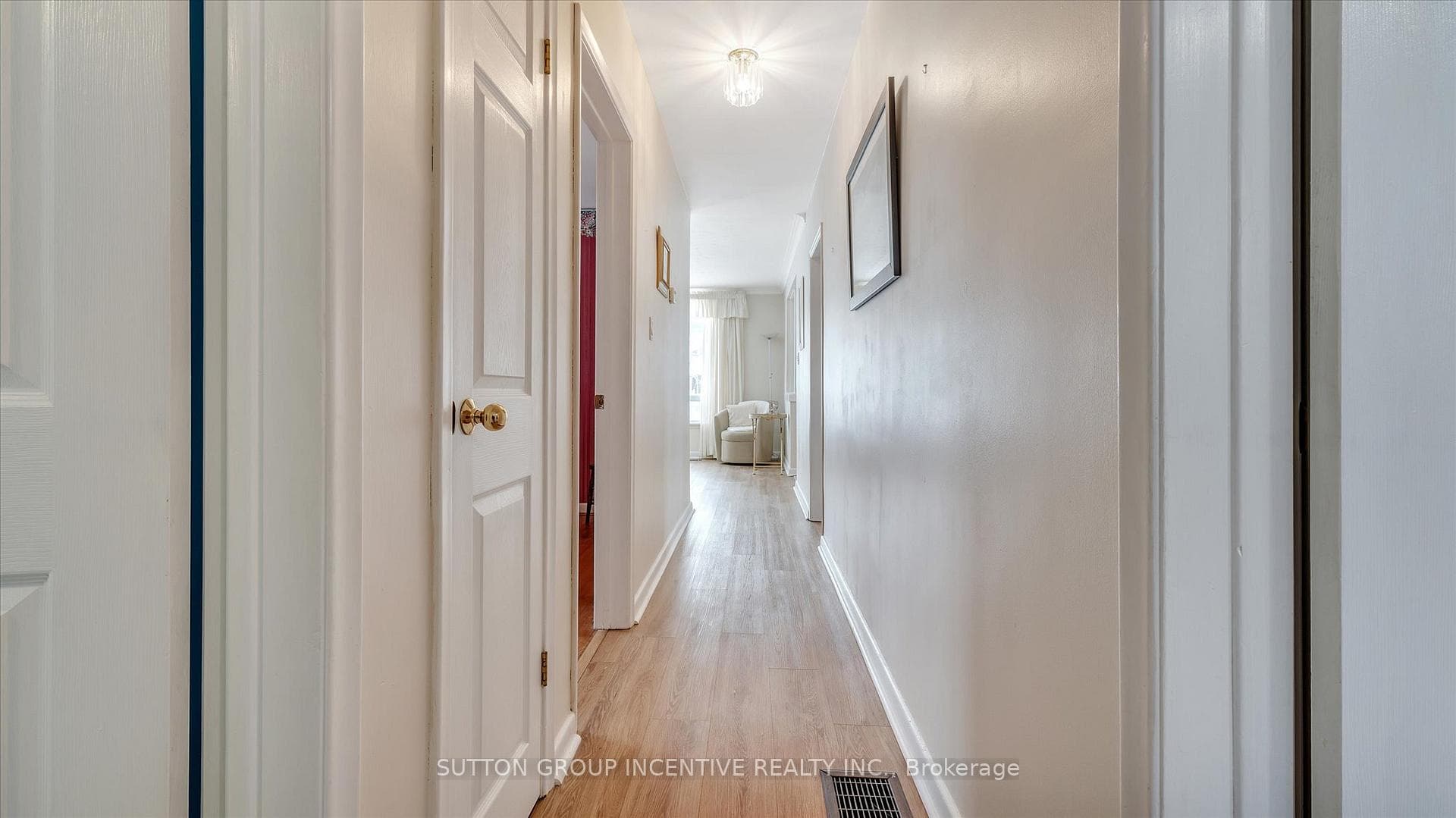 8 Webster Drive photo 14