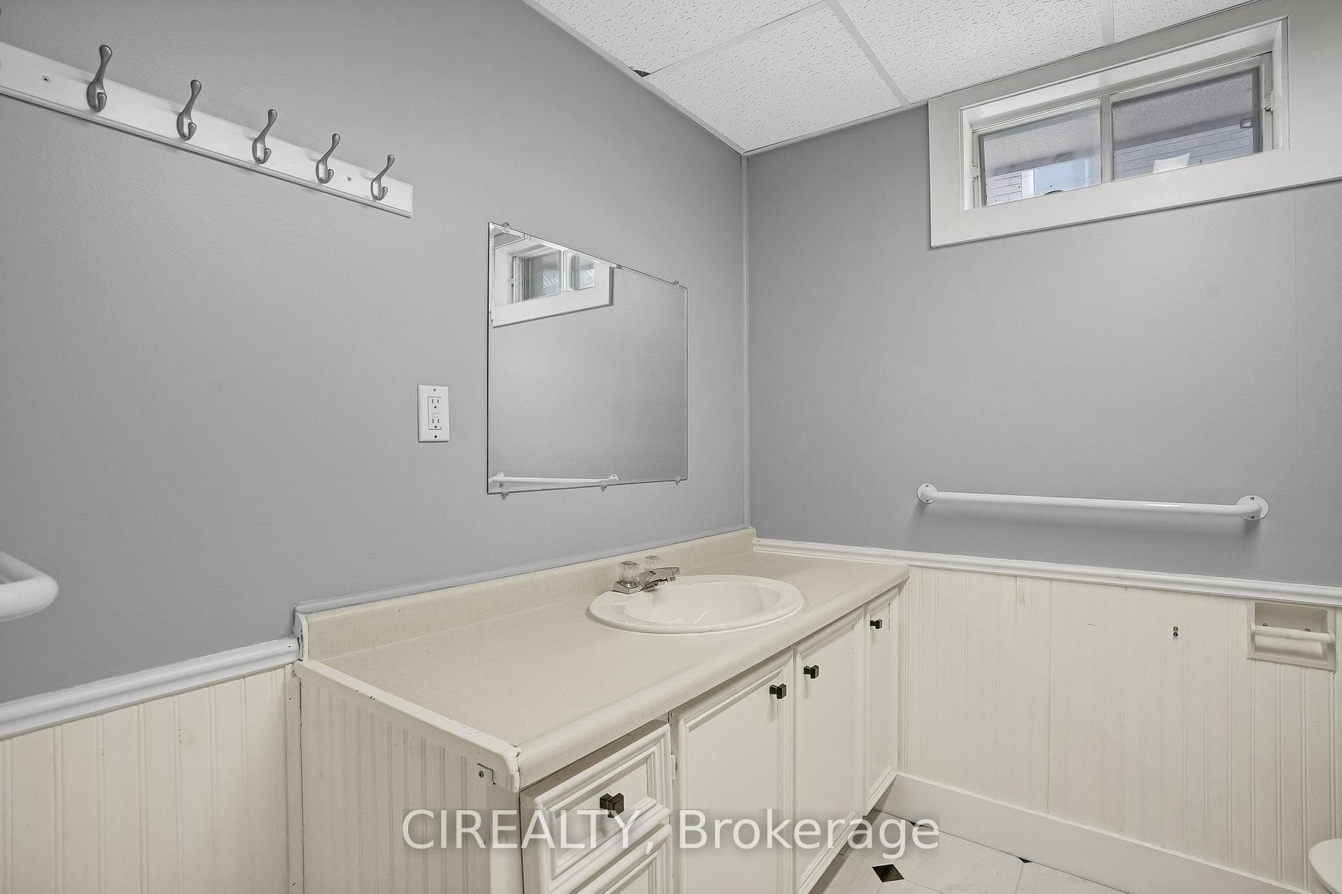 7734 Weyburn Circle photo 28