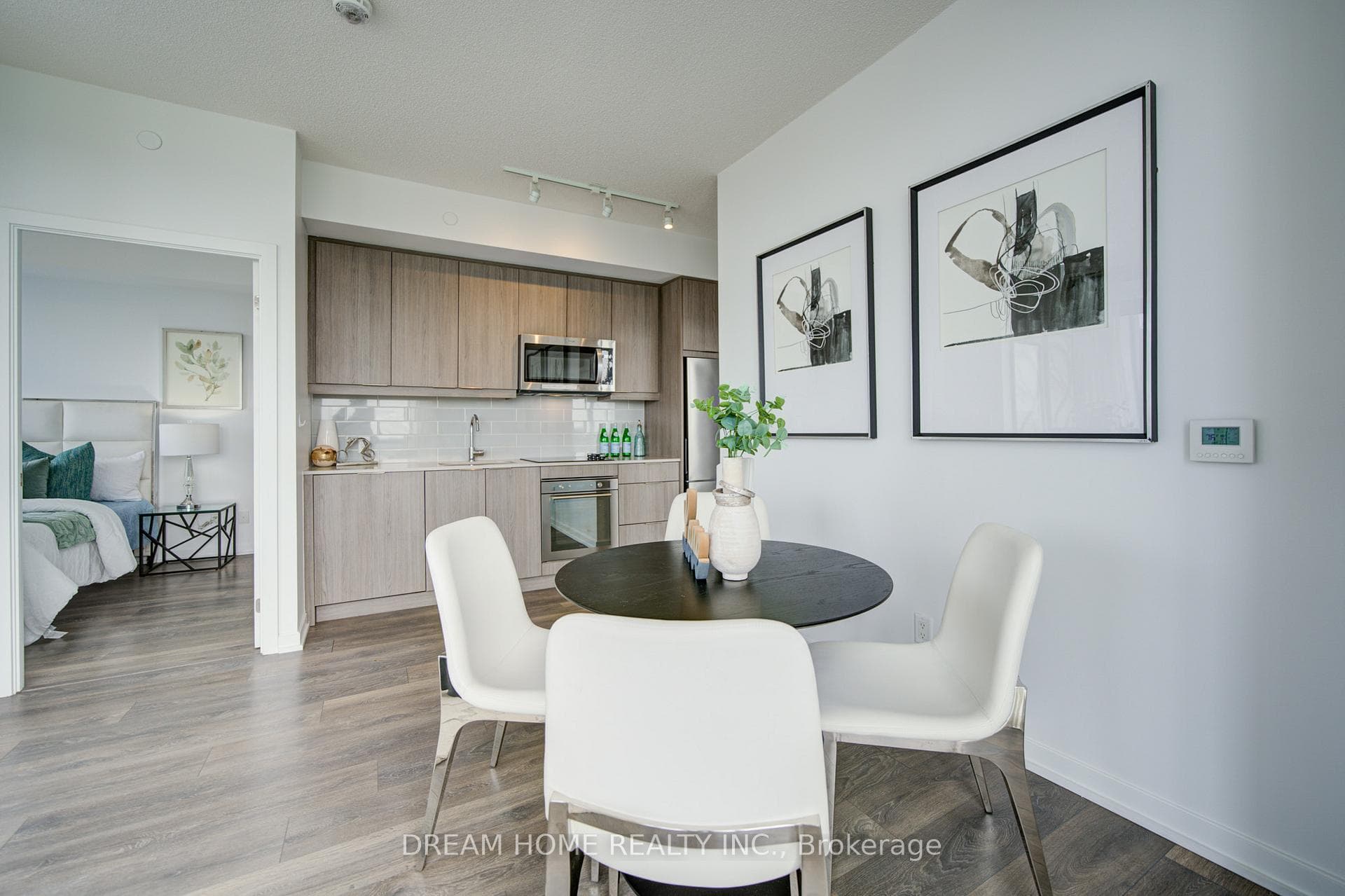 32 Forest Manor Road Unit 2902 photo 14